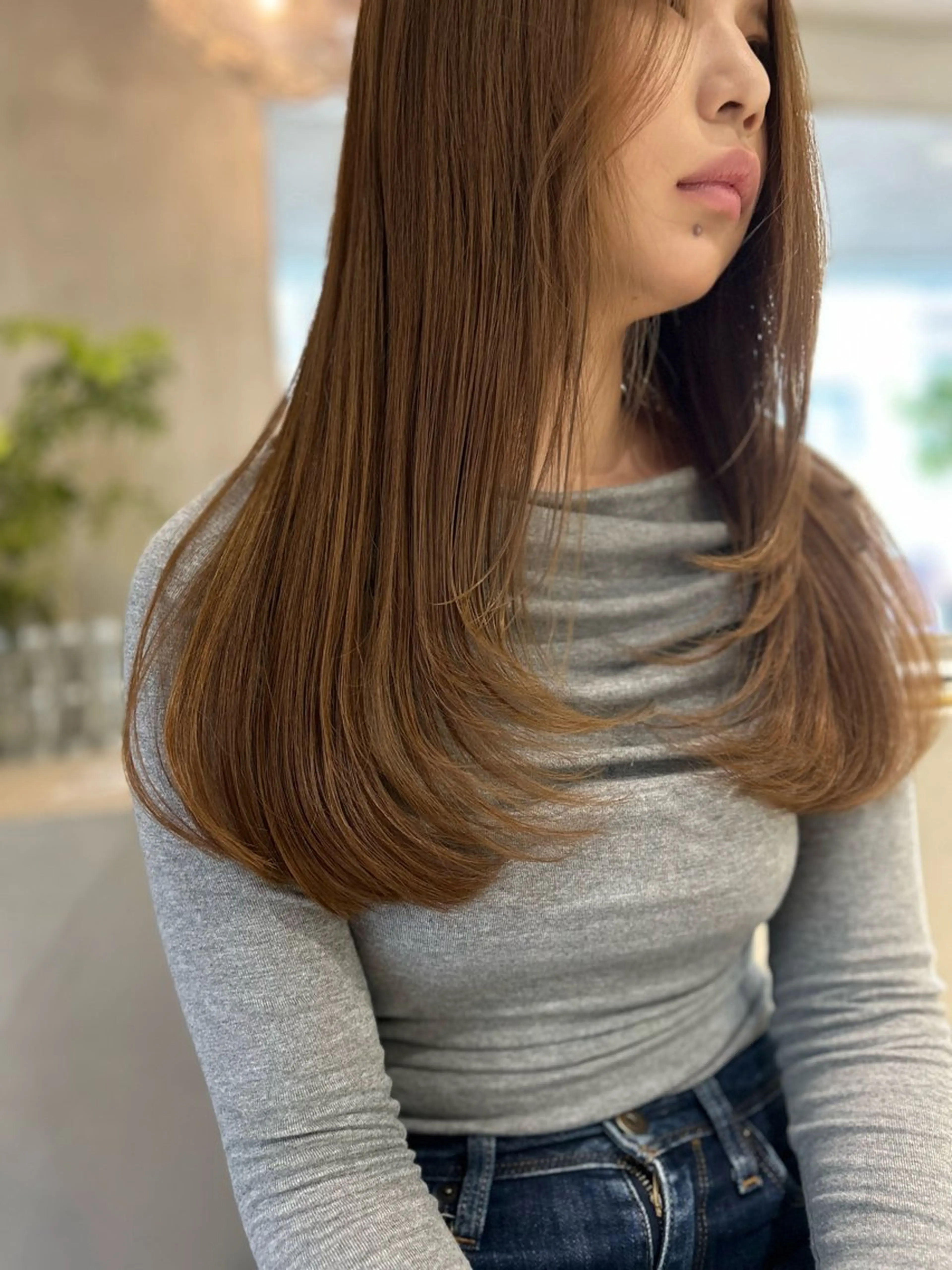 ミディアム レイヤーカット 馬場 菜乃夏のヘアスタイル