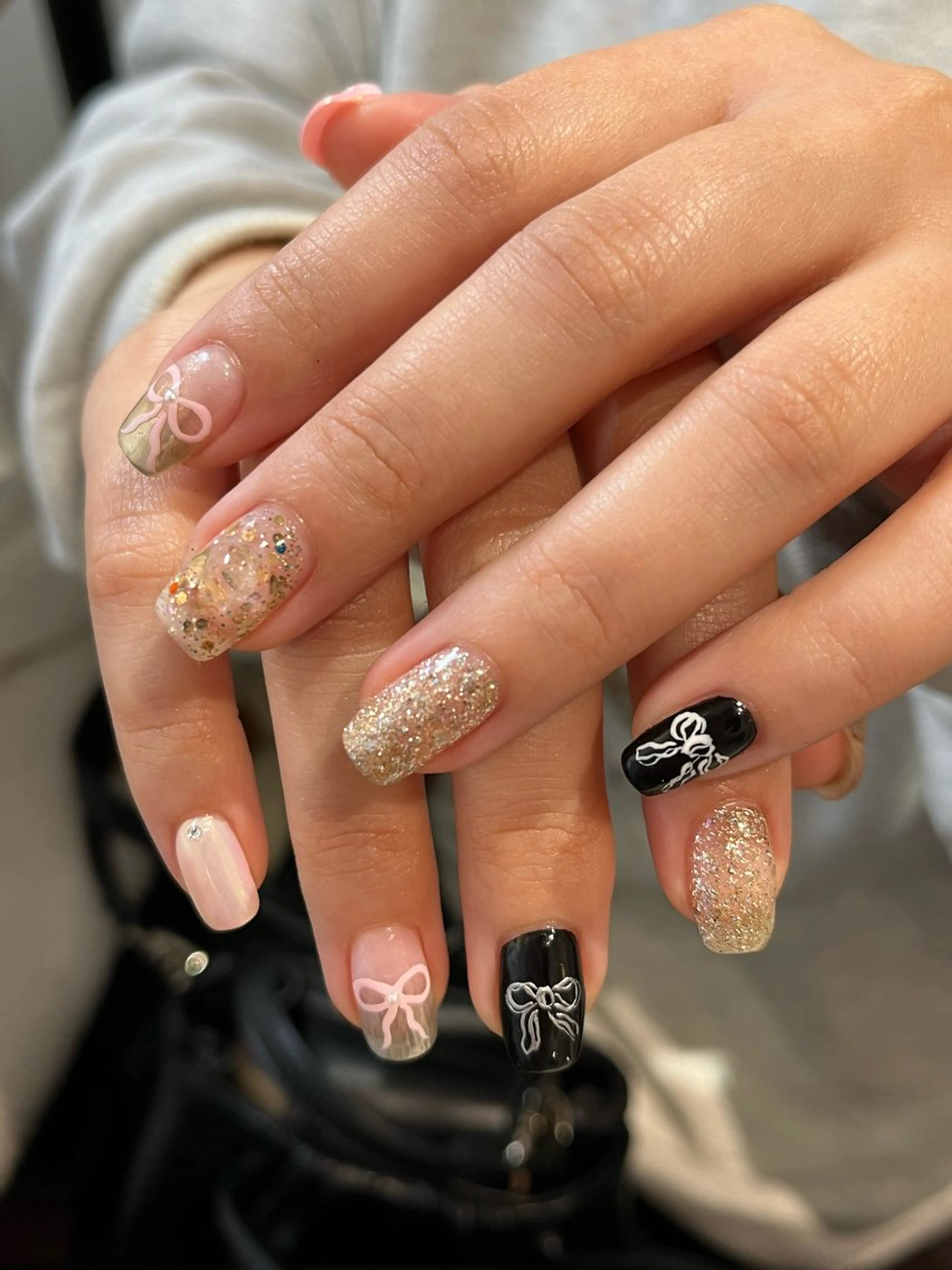 ネイル リボン hiyori🫧 mieuxのネイルデザイン