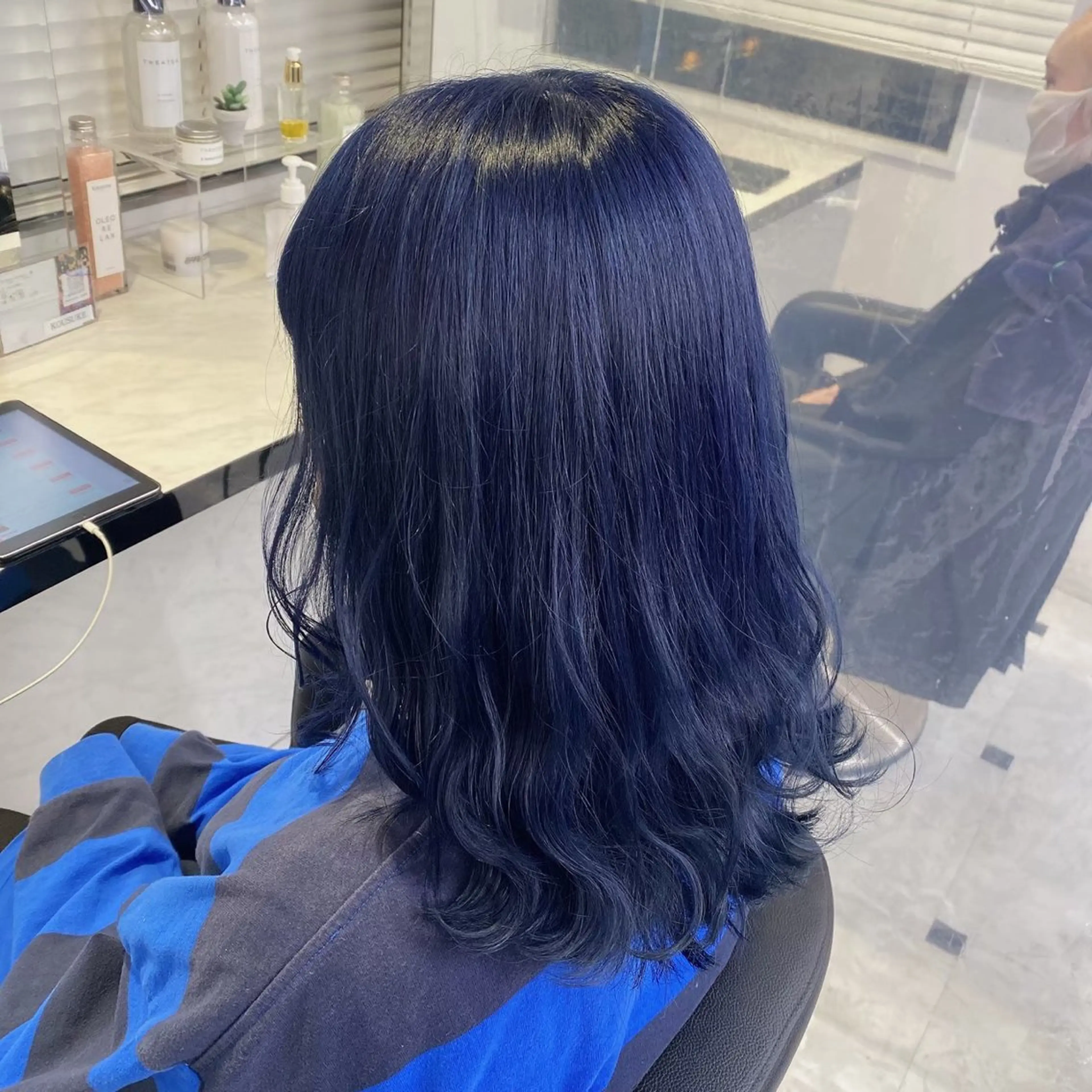 セミロング カラー ヘアアレンジ 上品な透明感カラー 寒色＆暖色ヘア💗のヘアスタイル