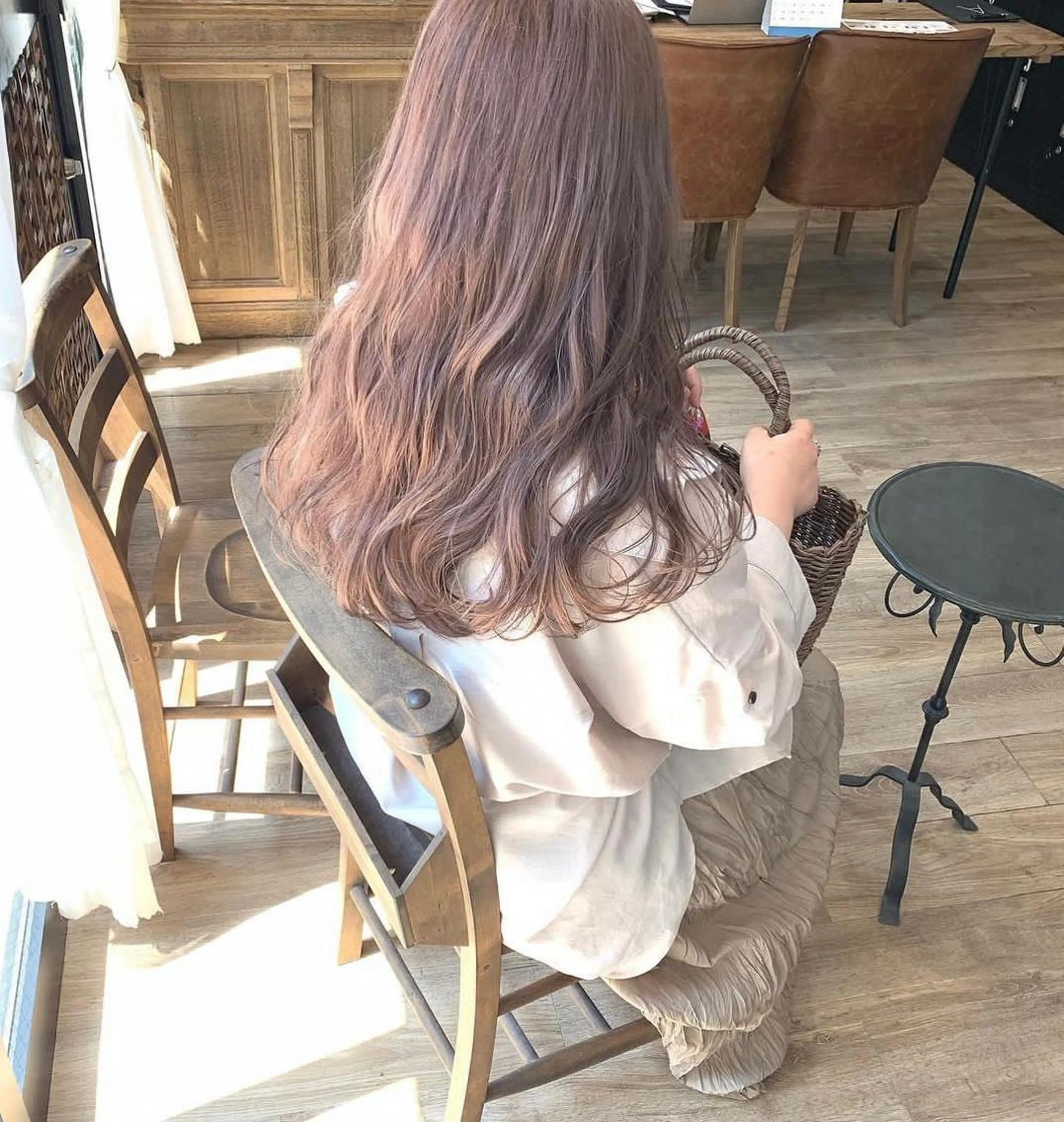 カラー ベージュカラー ピンクカラー ピンクベージュ ヘアカラー トリートメント KAYLEE ayanoのヘアスタイル
