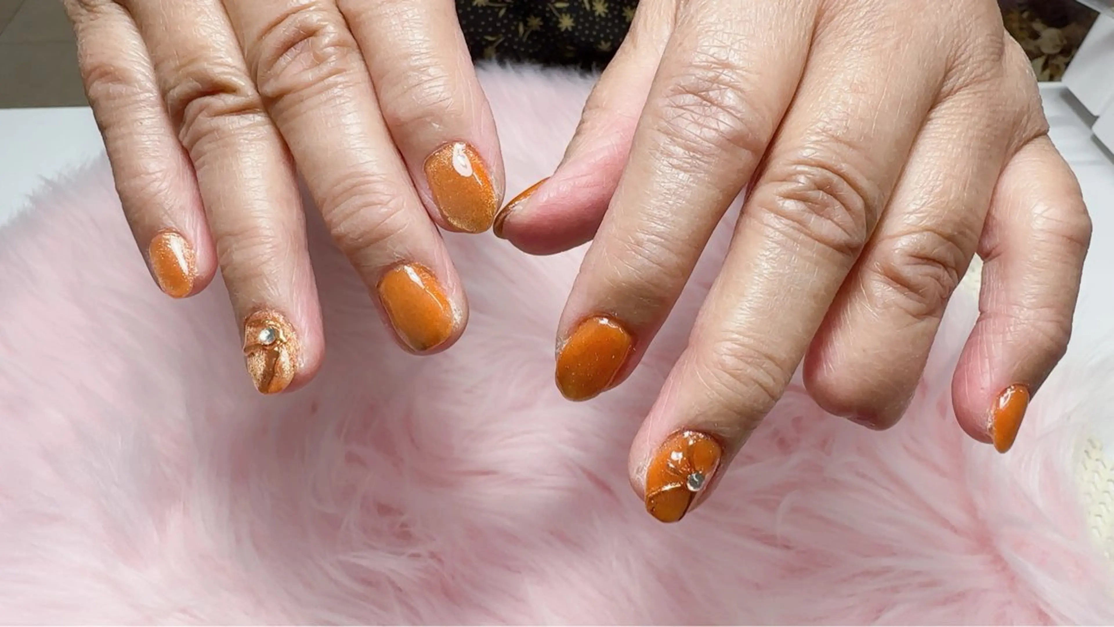 ネイル NiCE小田急相模原所属・三好 美花のネイルデザイン