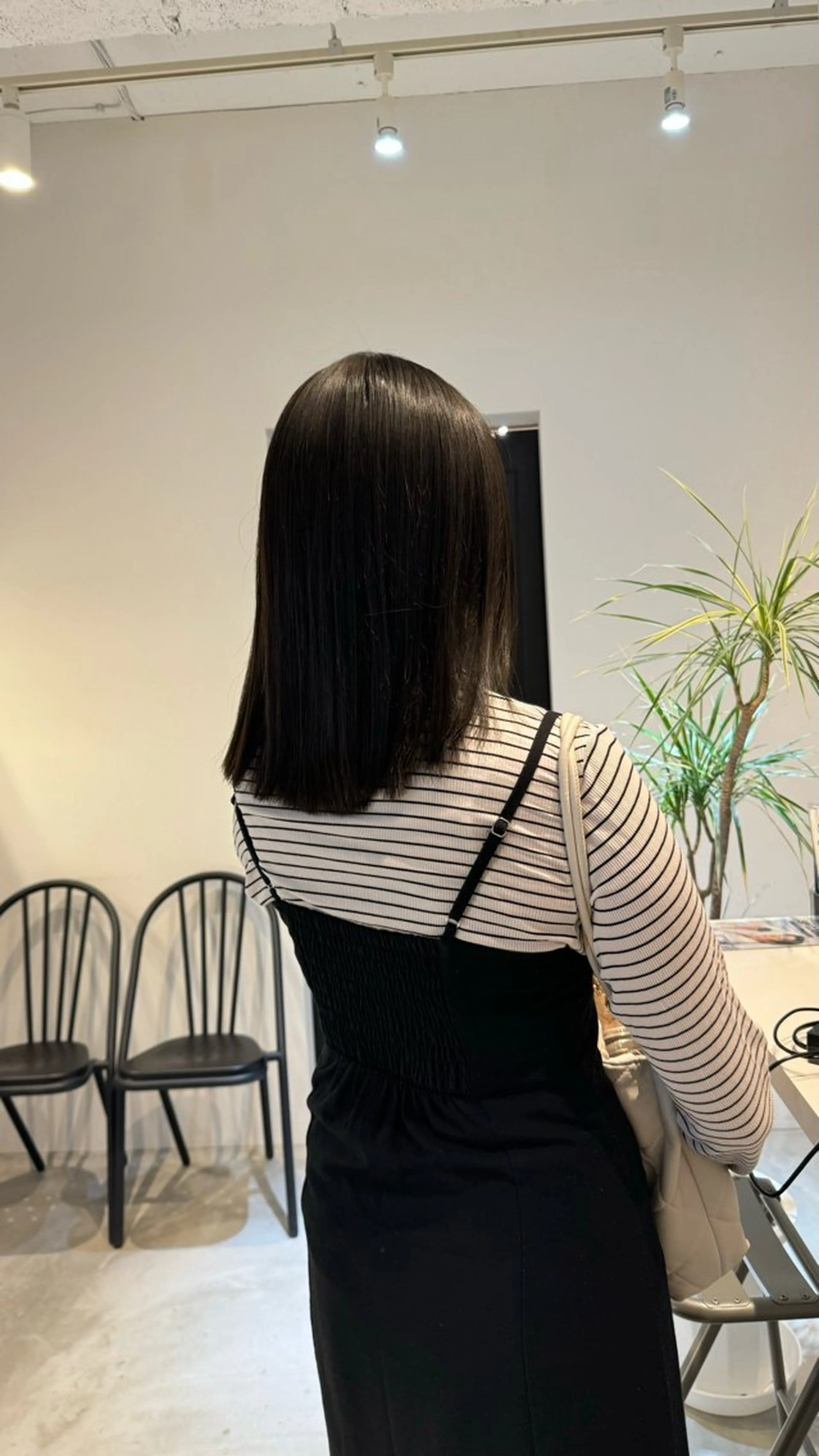 セミロング カラー 透明感ナチュラル🪞 hanaのヘアスタイル