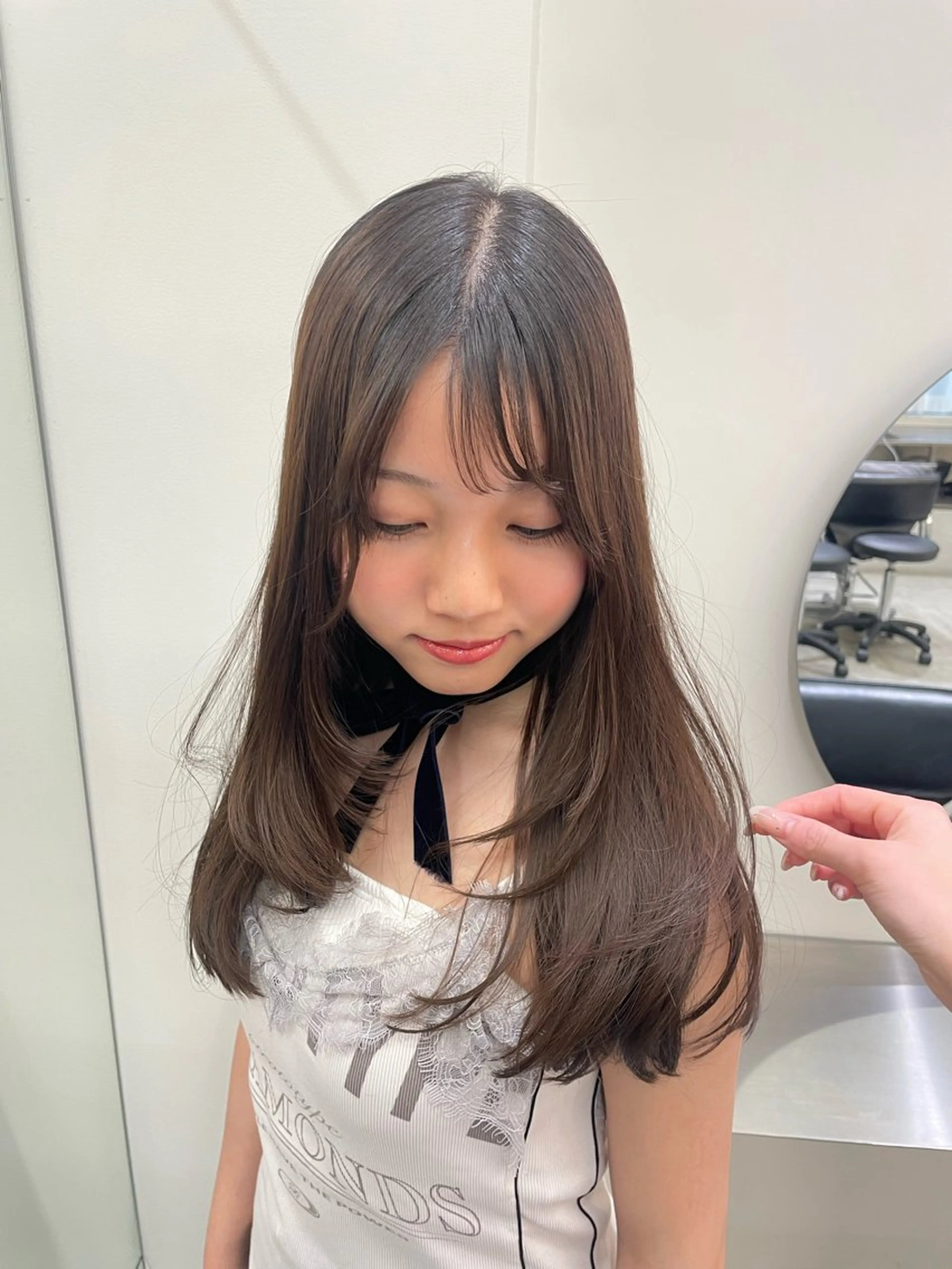 セミロング CYAN by artefice所属・安達 萌花のヘアスタイル