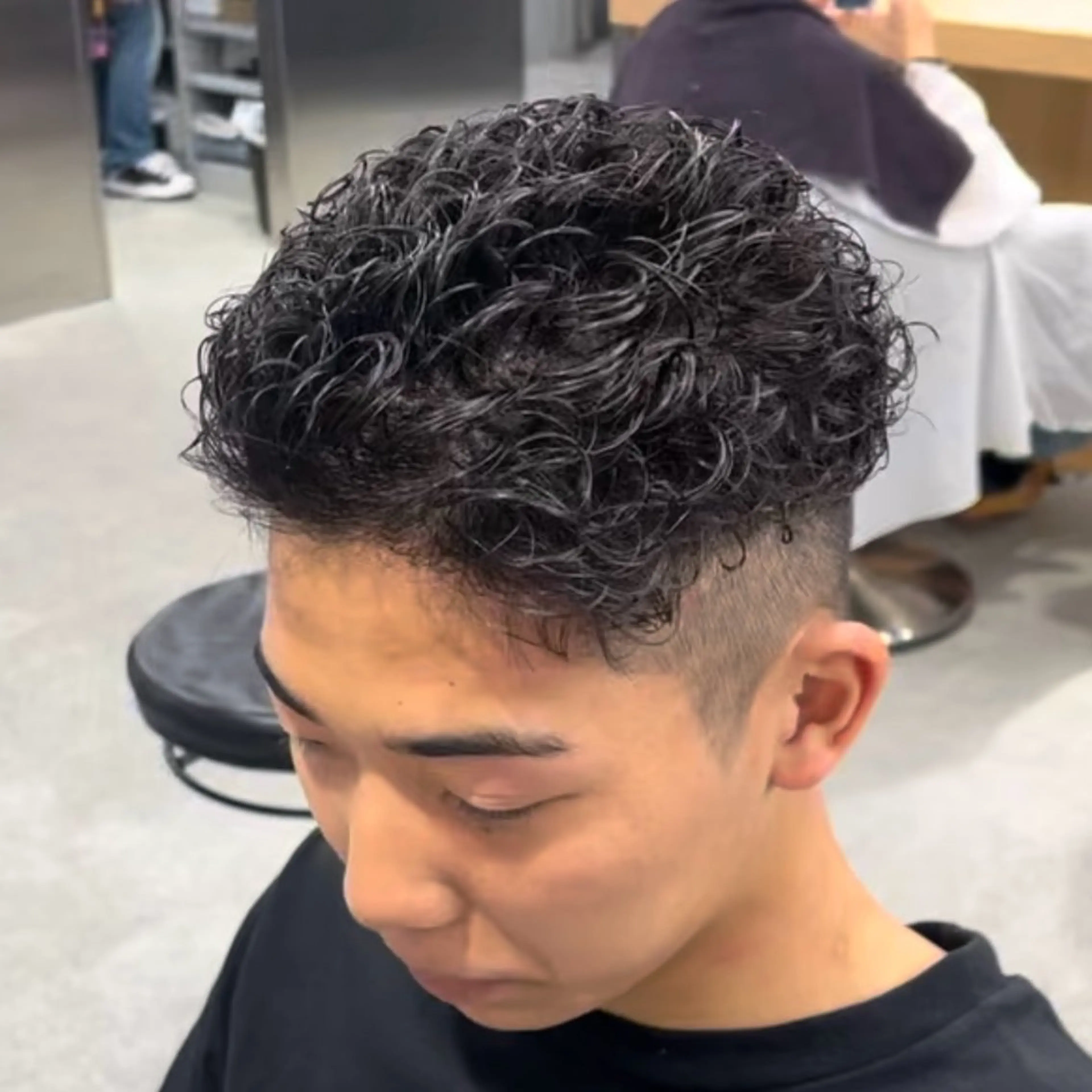 パーマ メンズ カット パーマ 🔥メンズカット＋パ ーマ🔥菊池一真のヘアスタイル