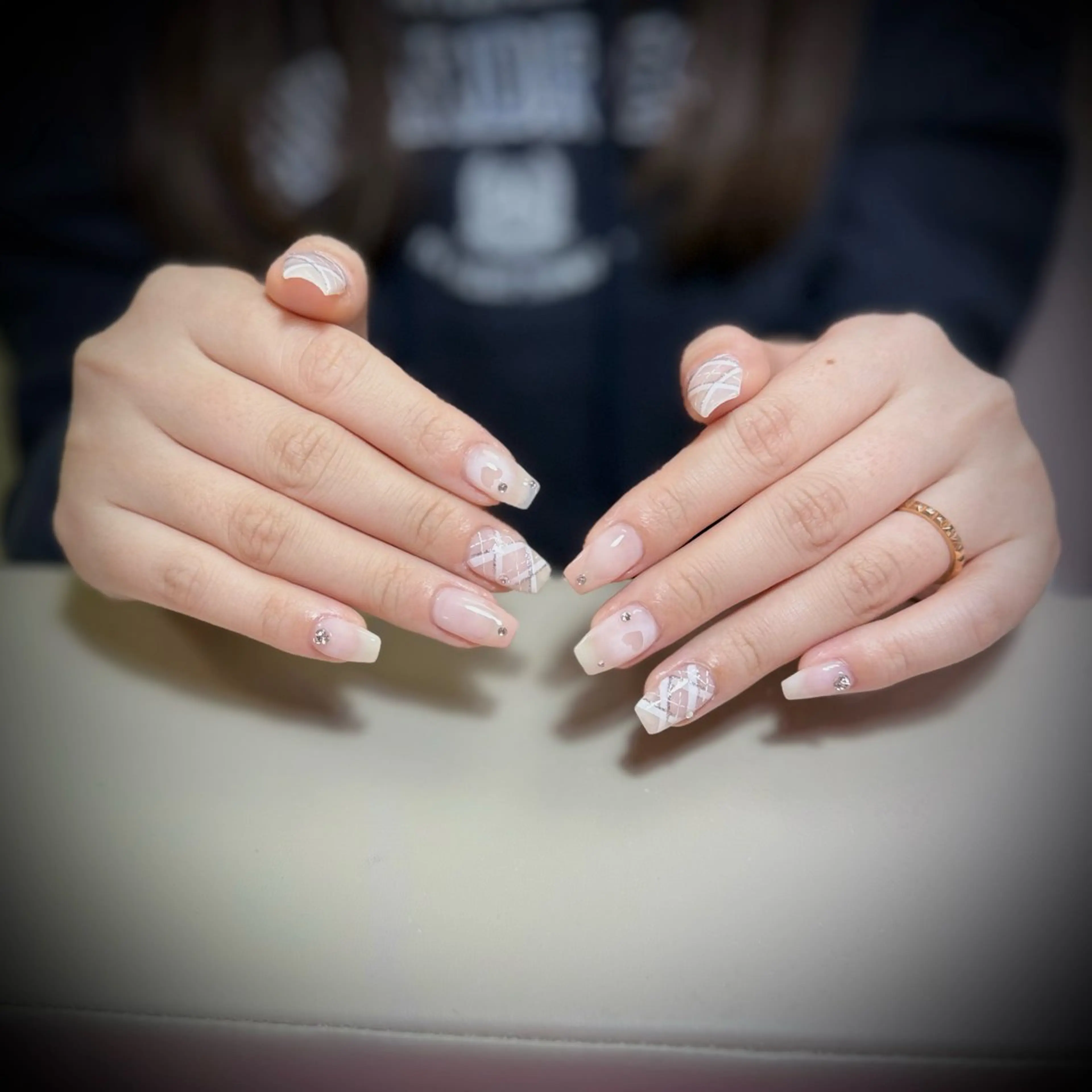 ネイル ハンドネイル エクラNailサロン ミオのネイルデザイン