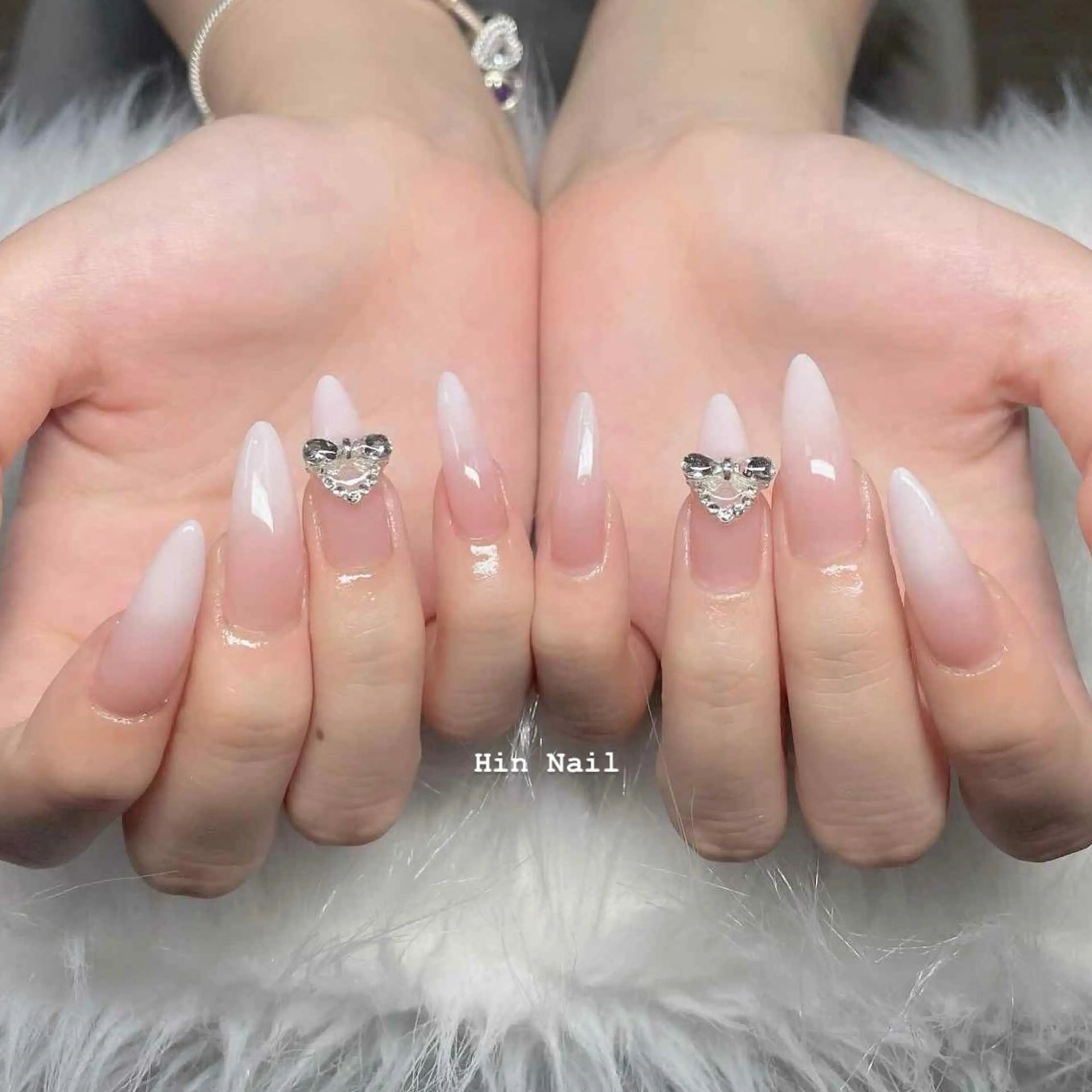 ネイル ハンドネイル HIN NAILのネイルデザイン