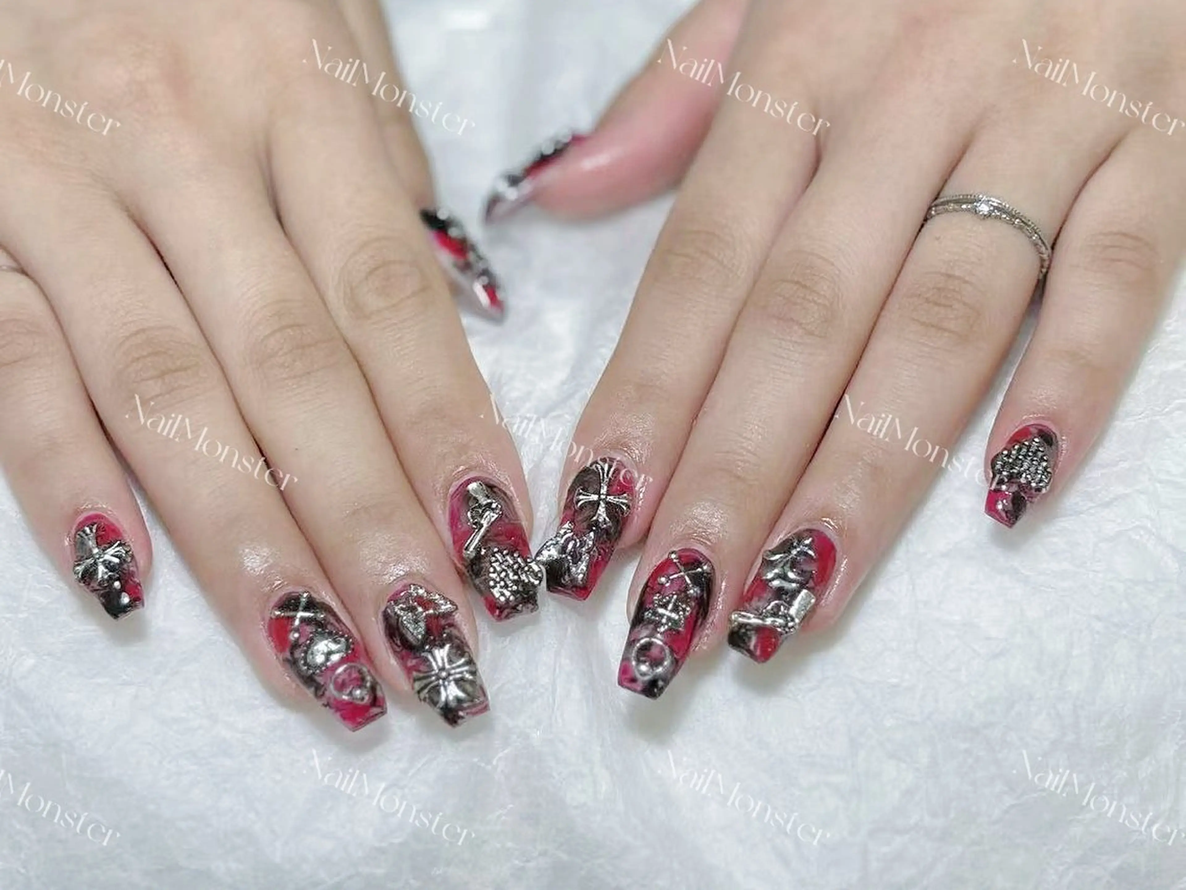 ネイル ハンドネイル DIAMOND Nail🥇のネイルデザイン
