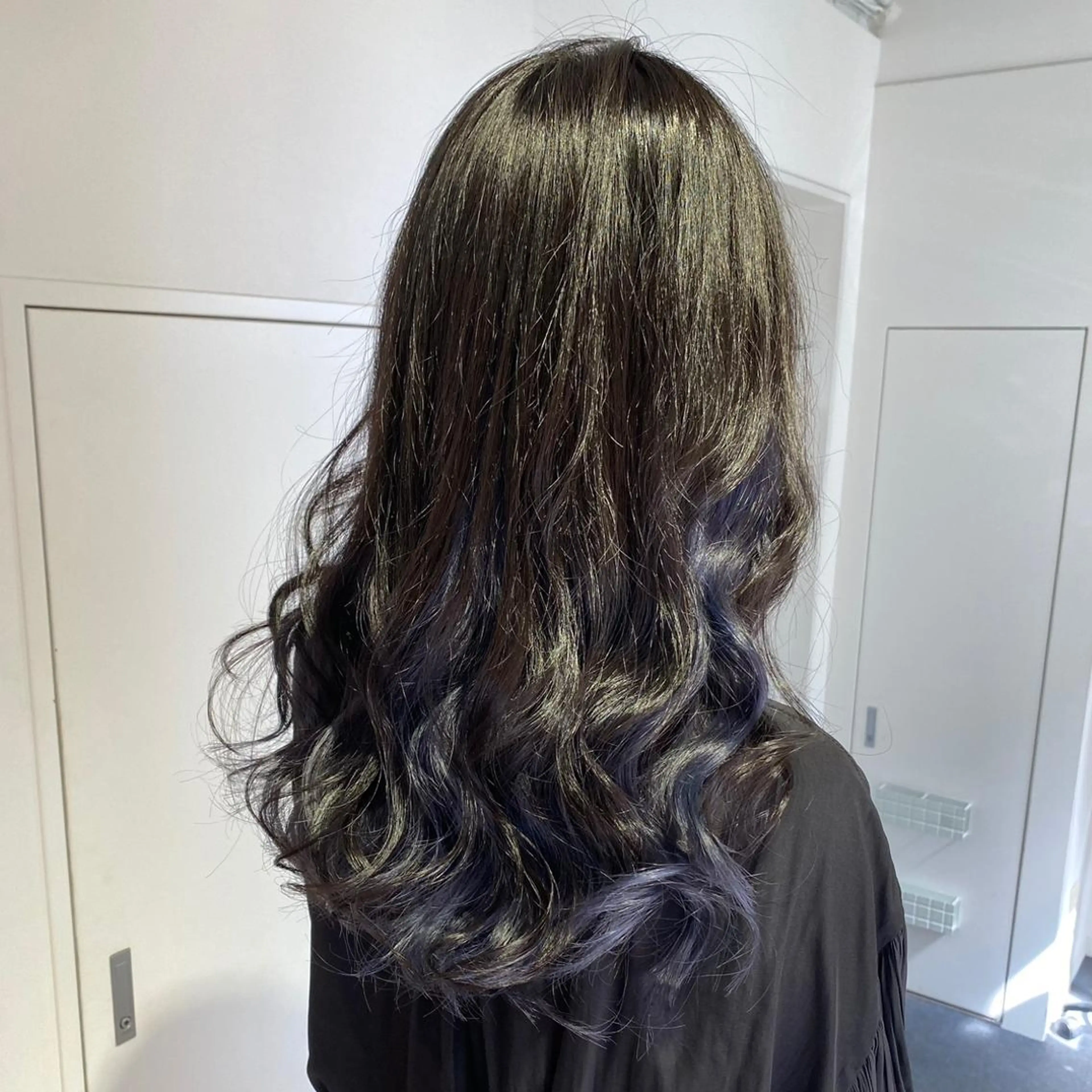 ミディアム [Amphi Tokyo]宮原のヘアスタイル