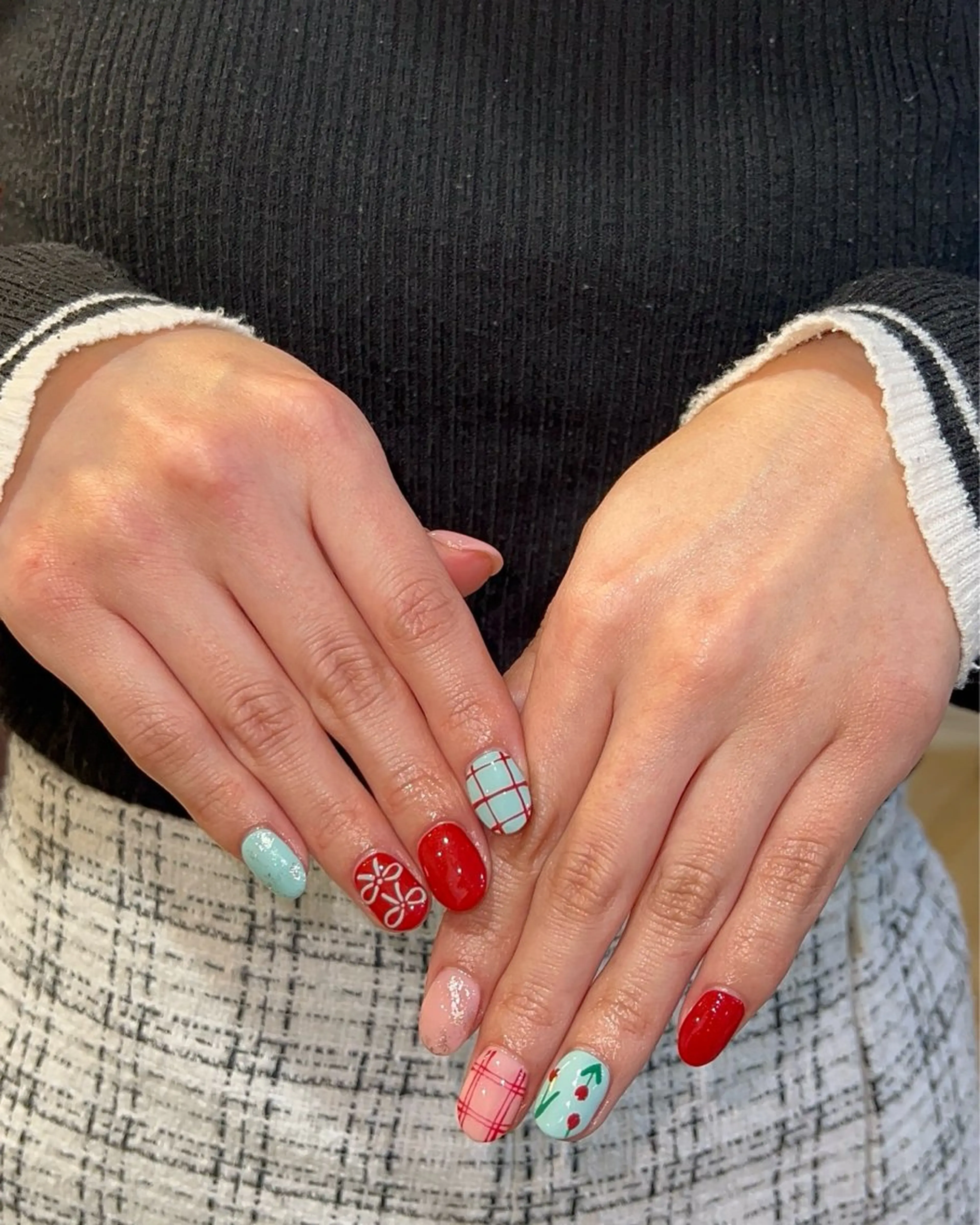 ネイル ハンドネイル フットネイル ハンドケア Nes.Nail所属・Miyagi Asamiのネイルデザイン