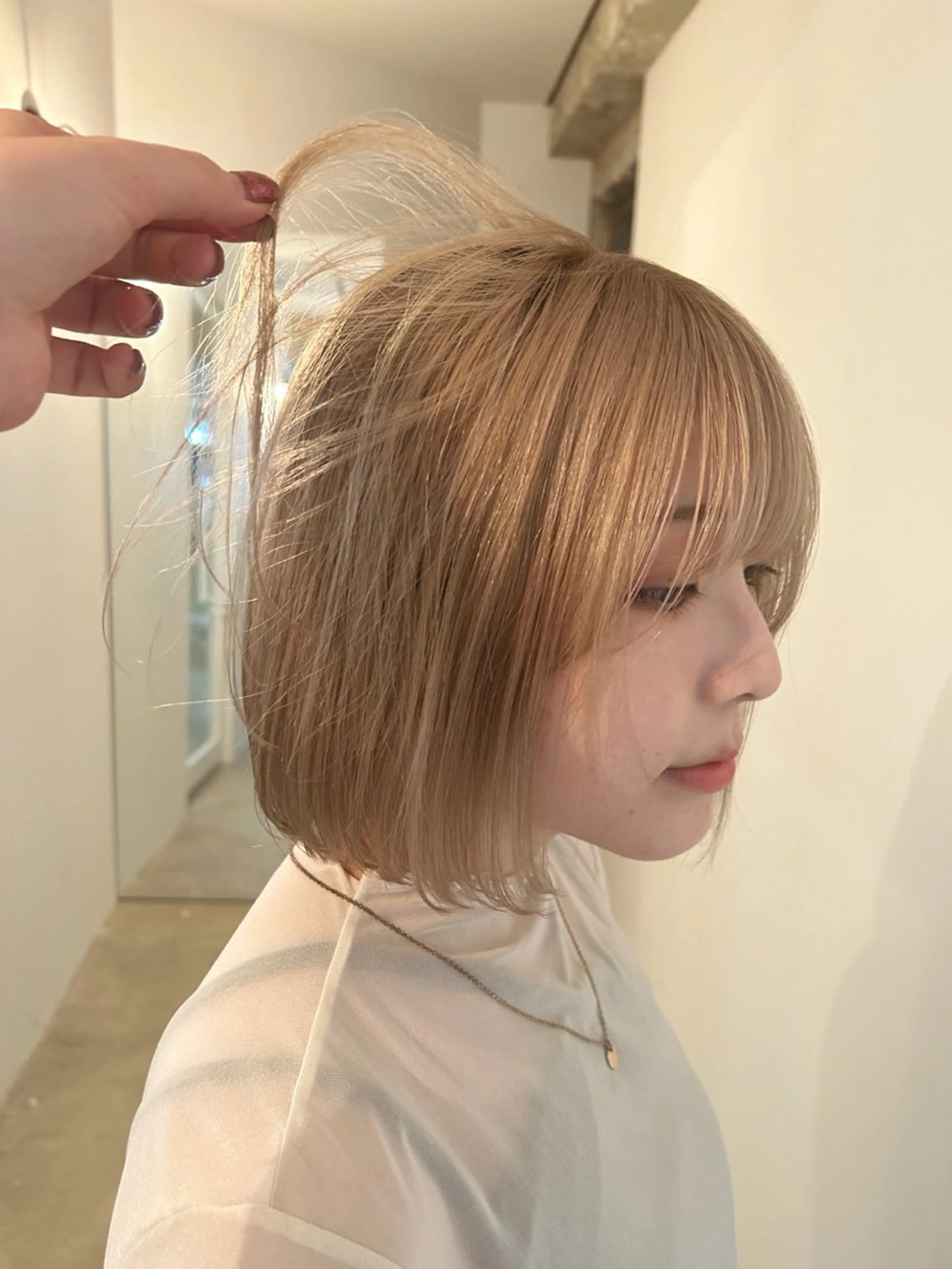 ショート ヘアカラー Alter所属・layer/透明感 ハイトーン/kanaのヘアスタイル