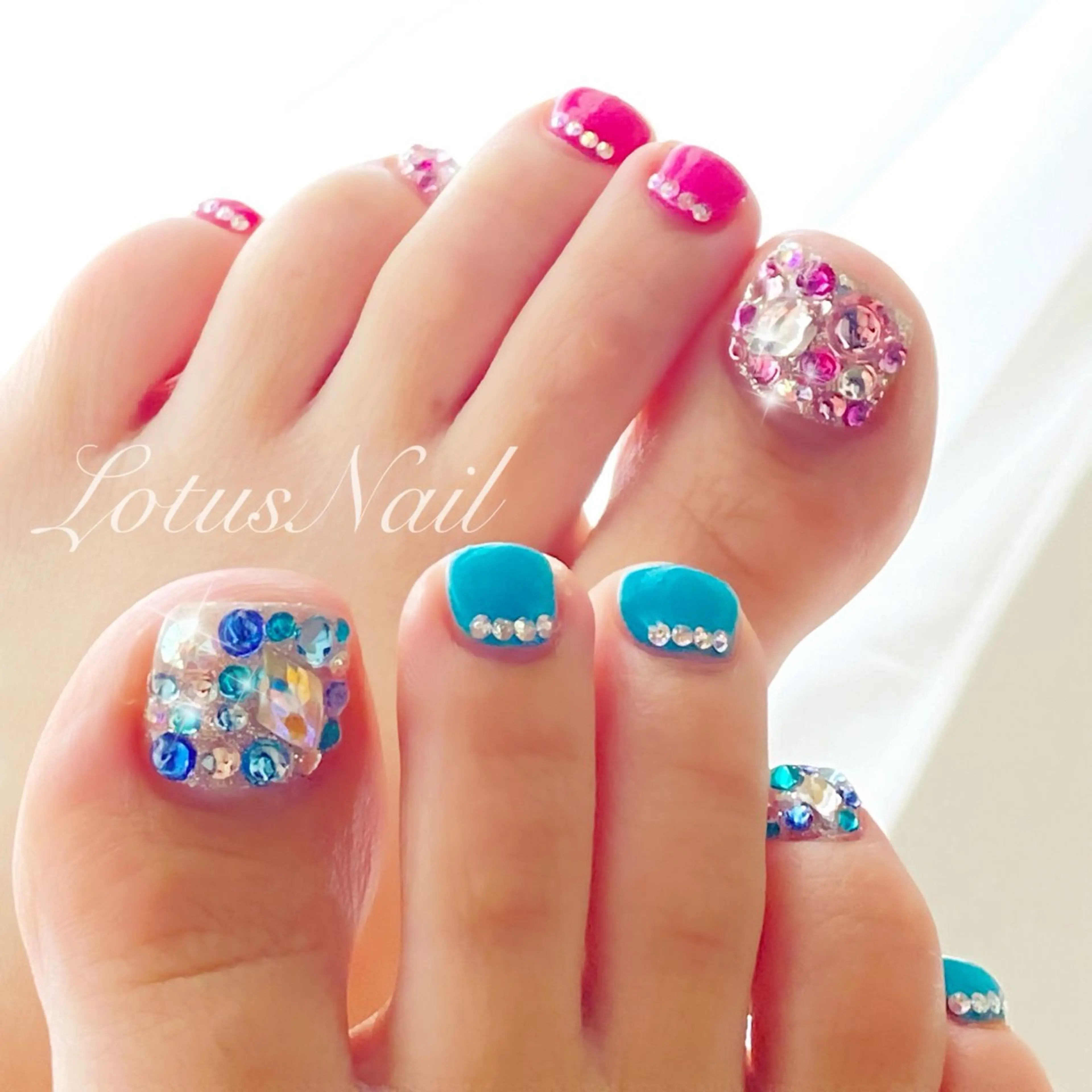 ネイル フットネイル 夏ネイル フットネイル Lotus Nailのネイルデザイン