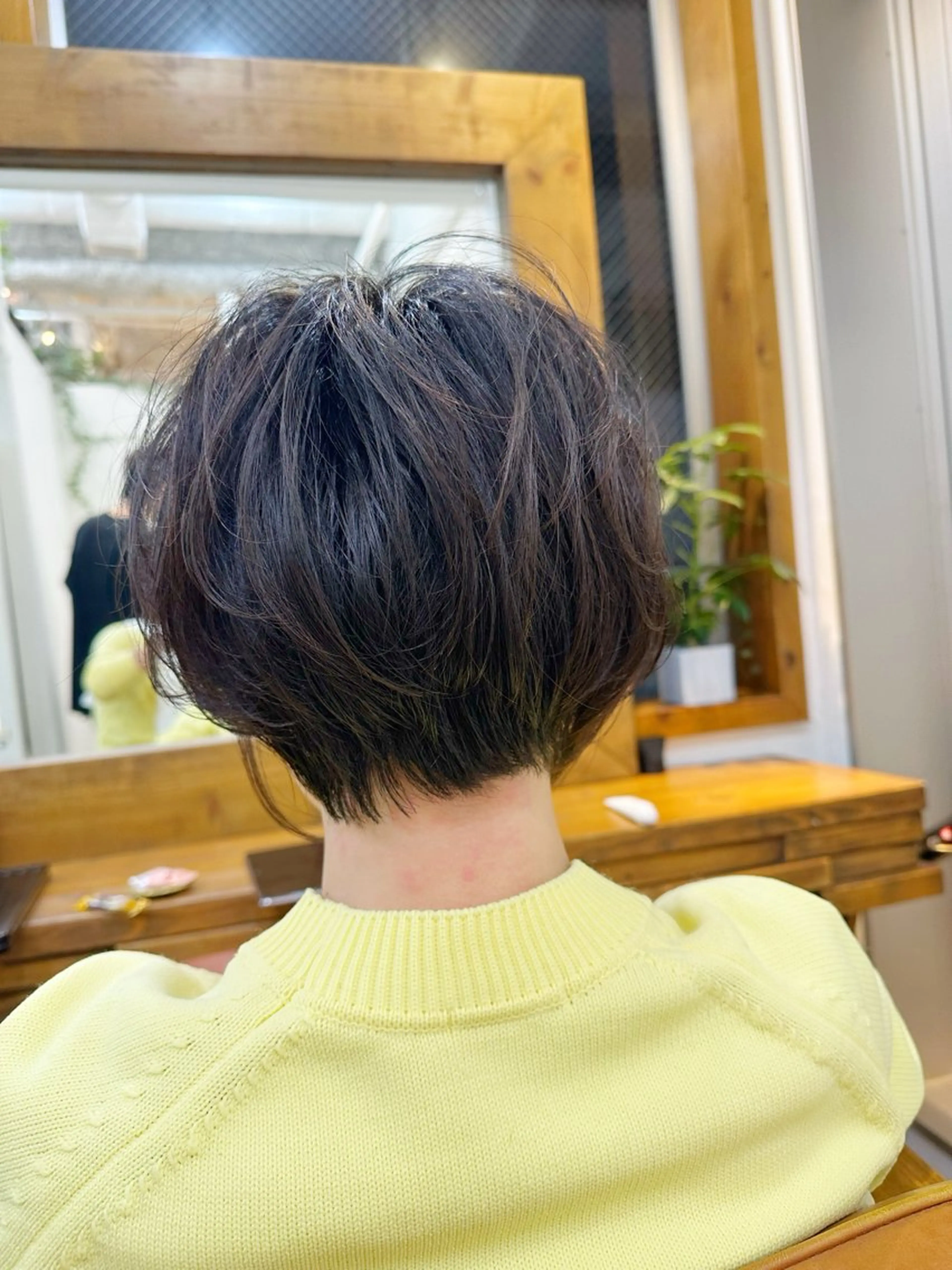ショート カラー ショートボブ ハンサムショート ボブ くせ毛 ショートヘア カット ヘアカラー newline銀座所属・銀座ショート/ 大人ショート/金子涼のヘアスタイル