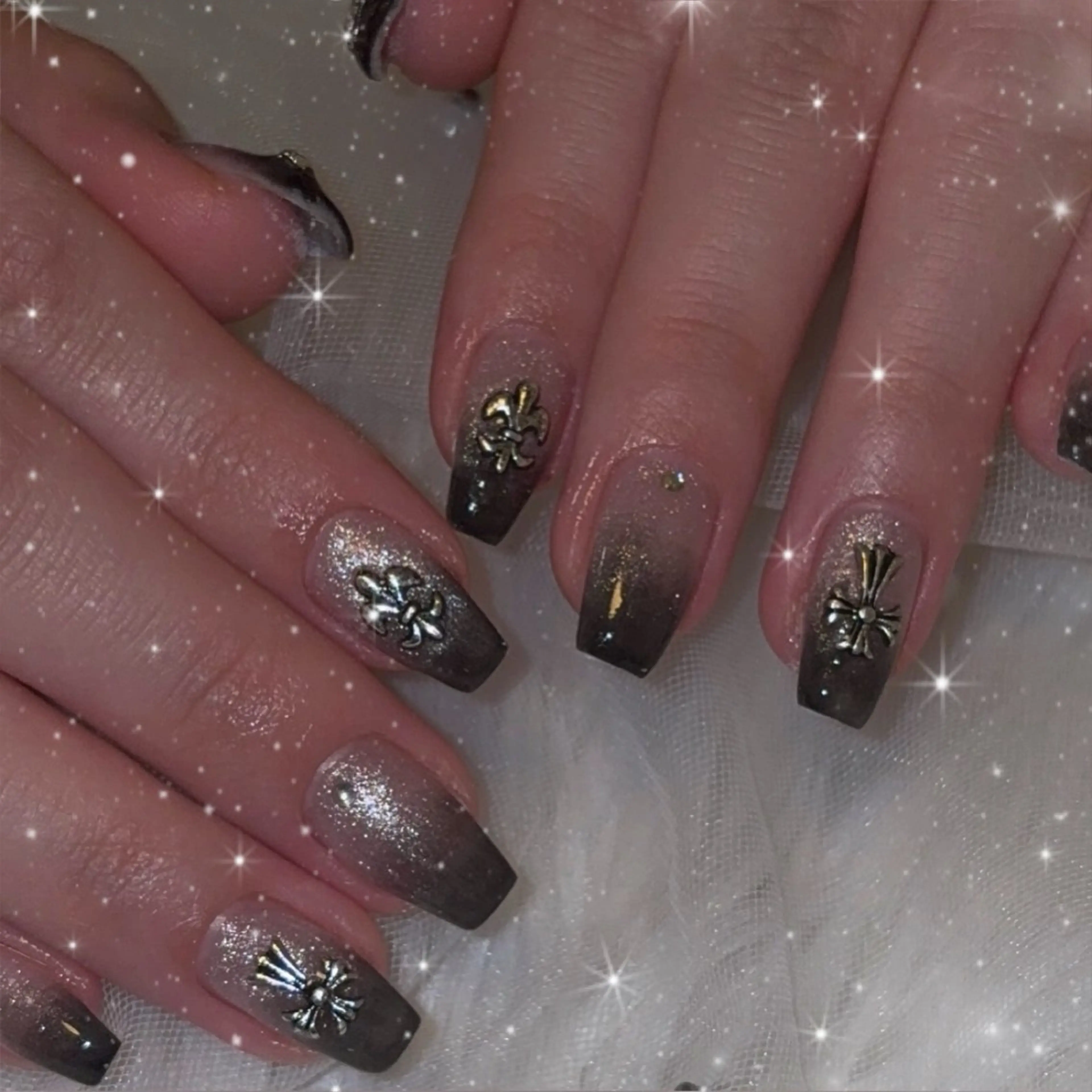 ネイル LUANA所属・LUANA ジュリのネイルデザイン