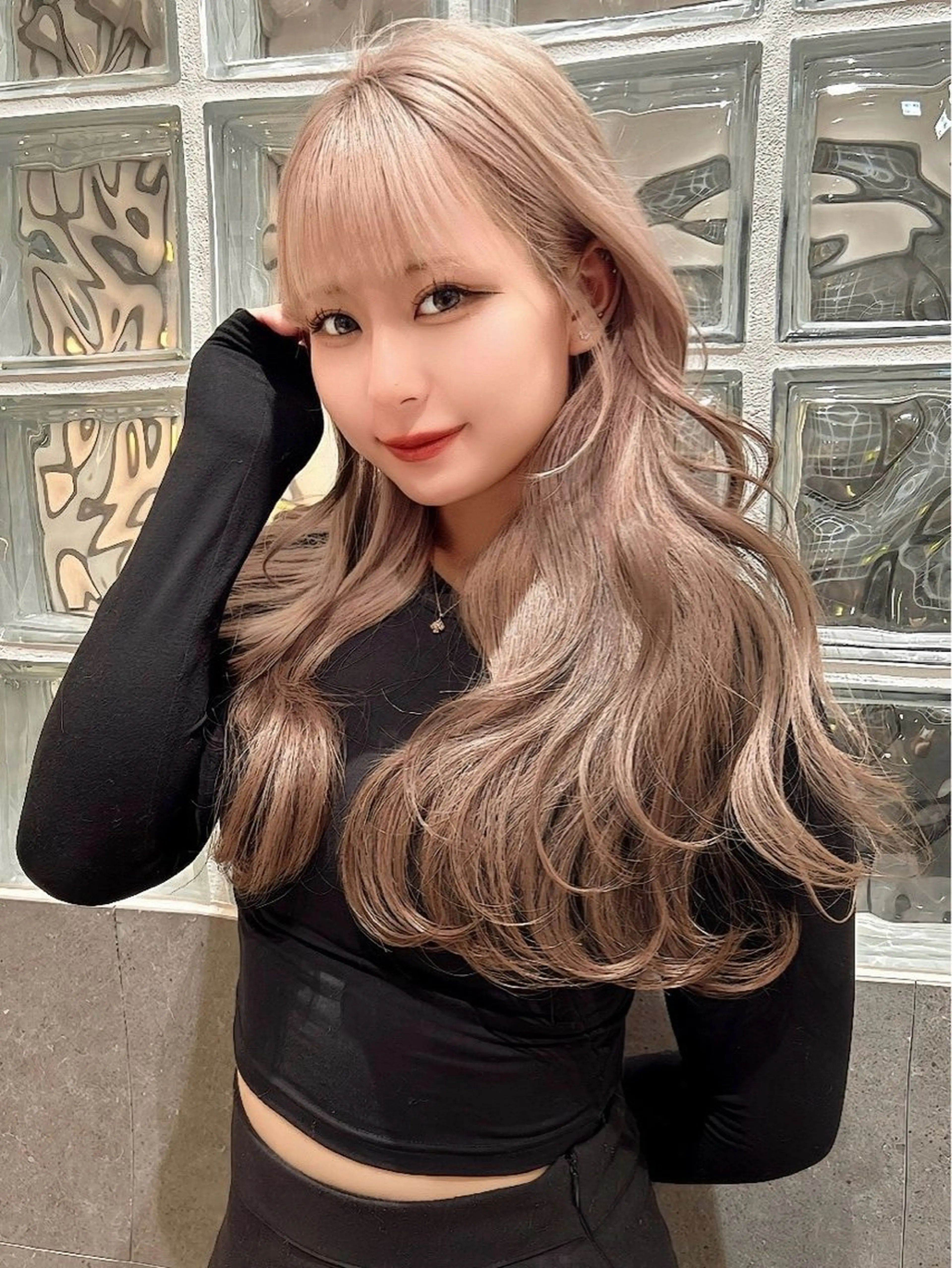 ロング カラー ブリーチ ダブルカラー レイヤーカット カット ヘアカラー トリートメント 🥇KEN /人気指名殺到中‼️のヘアスタイル