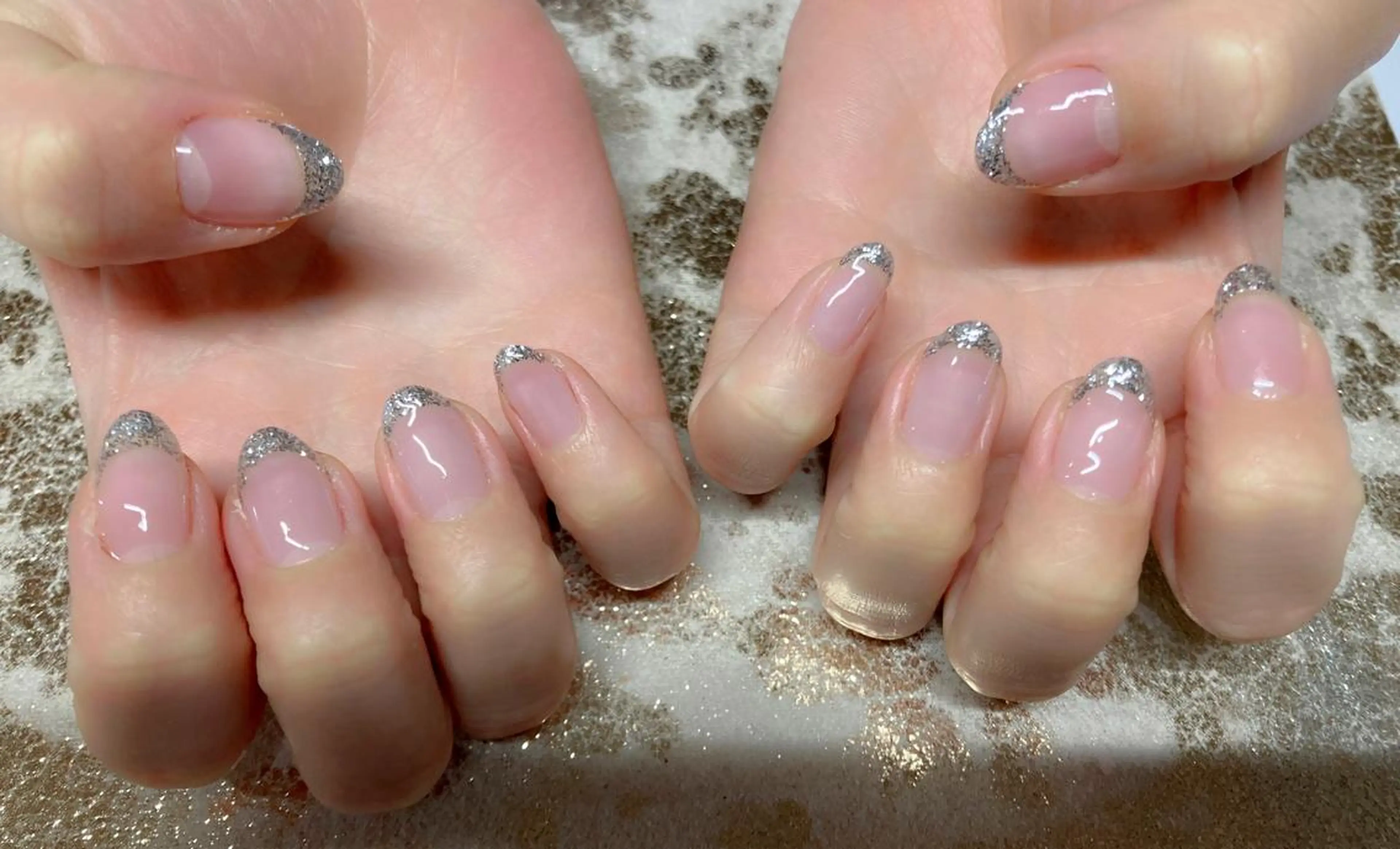 ネイル フレンチネイル ラメ(グリッター) komohana salon🌺のネイルデザイン