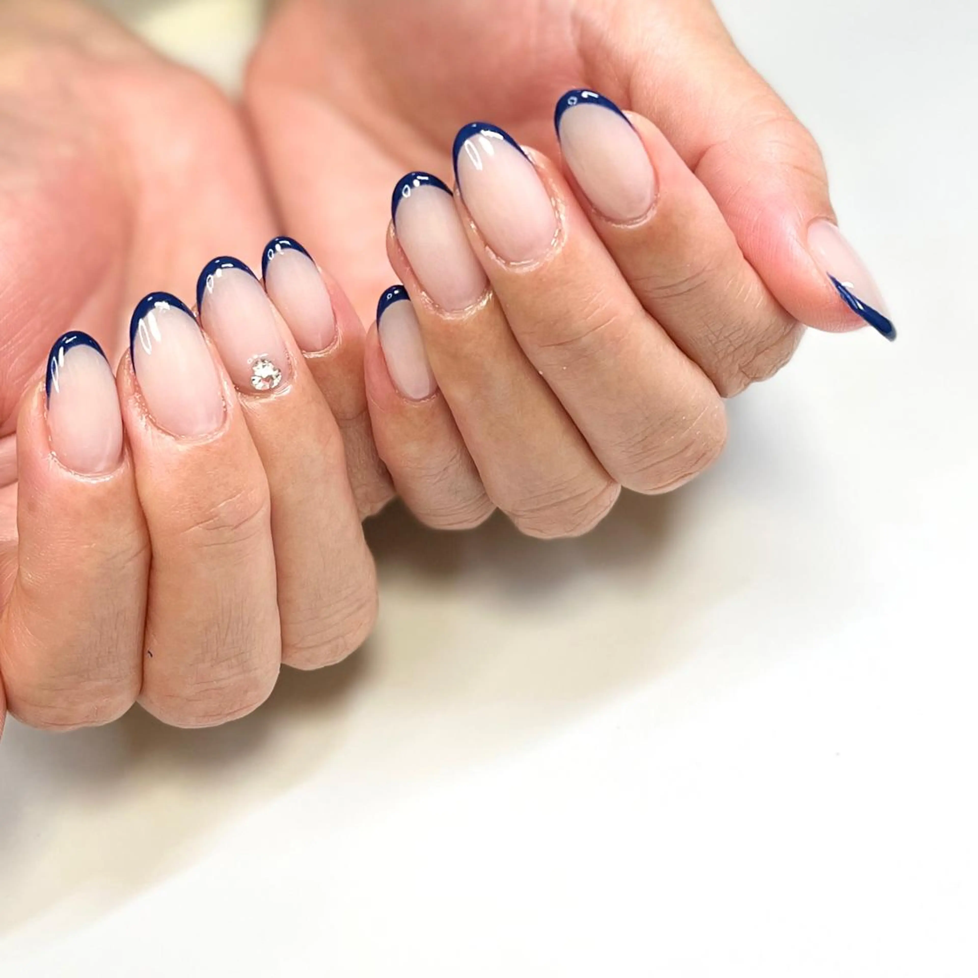 ネイル フレンチネイル ネイビー Nail Rinonのネイルデザイン