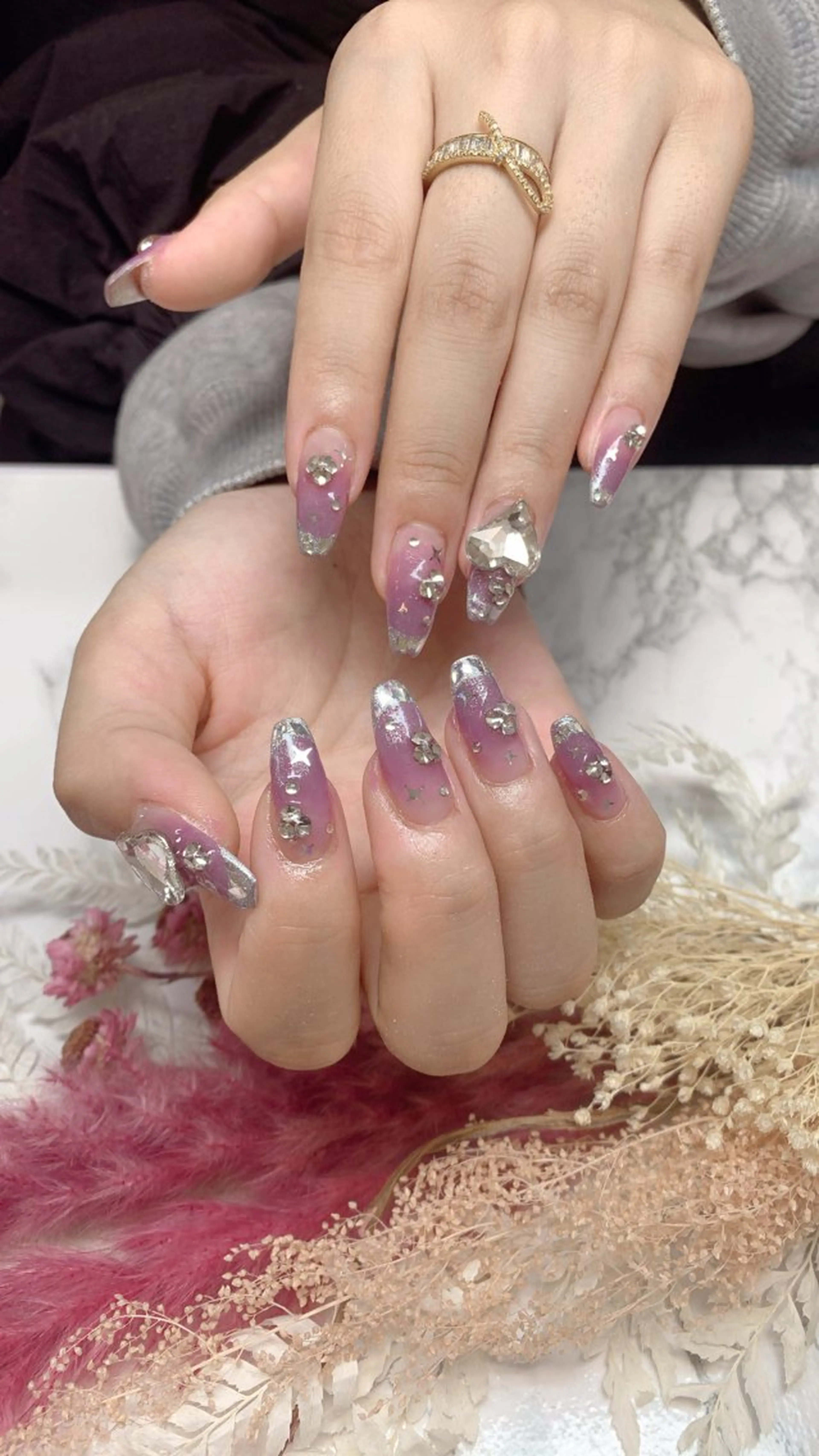 ネイル ハンドネイル はな💎ネイル ワンホン、長さ出しのネイルデザイン