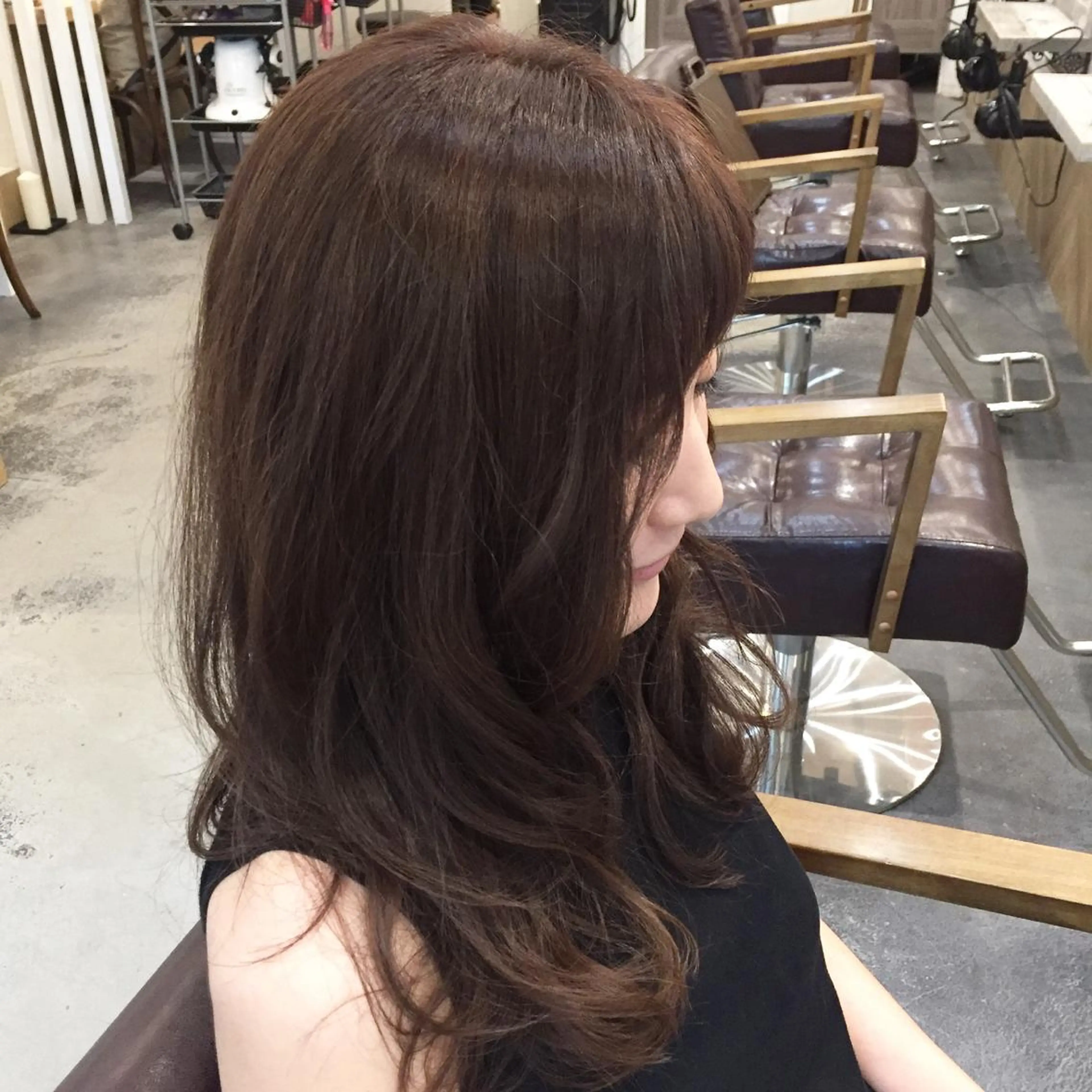 ロング カラー ハイライトカラー イルミナカラー ハイライト Mood hair salon所属・髪質改善.縮毛矯正 ×韓国ヘアyukiのヘアスタイル