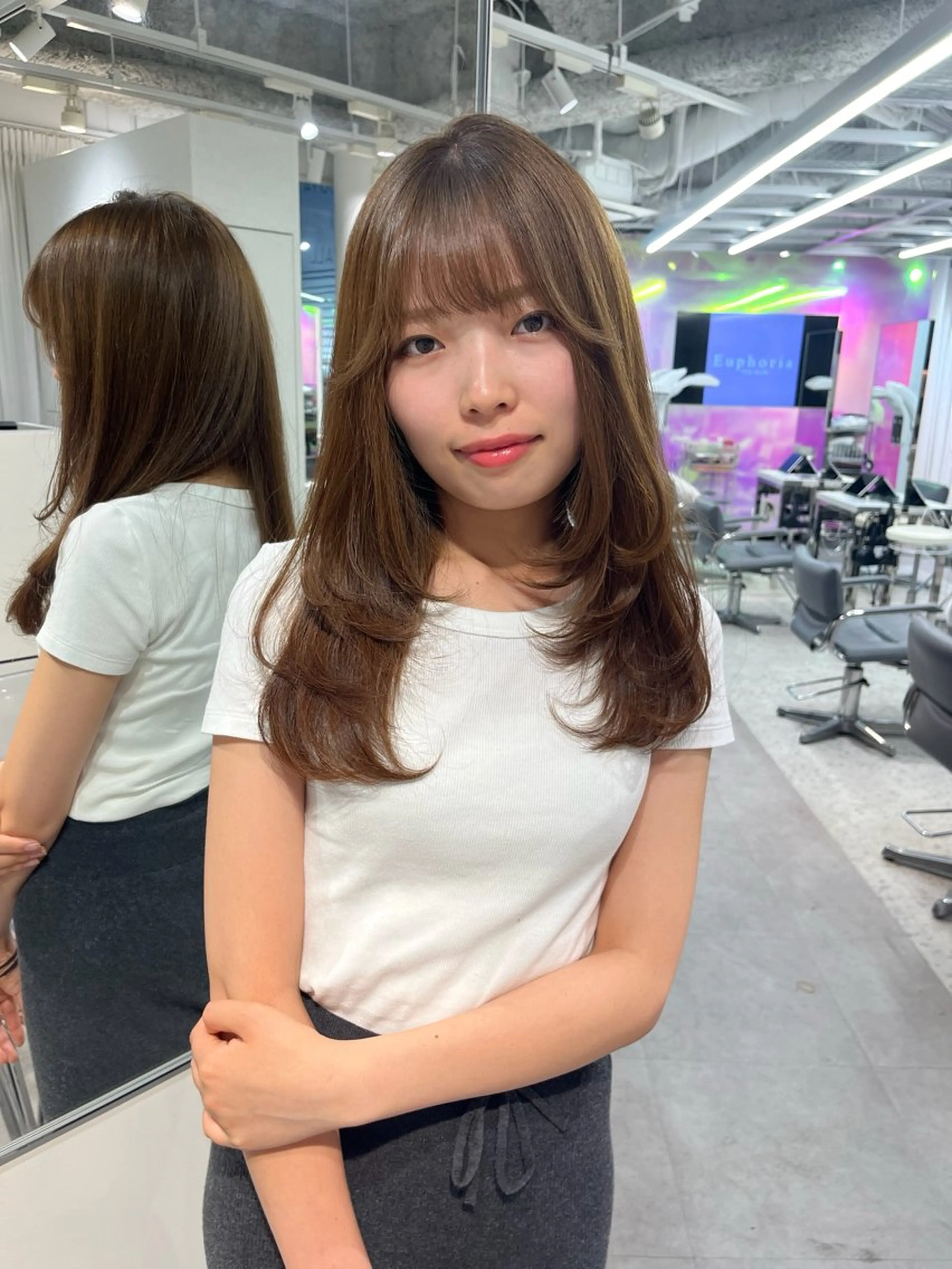 ロング カラー ベージュカラー ヘーゼル レイヤーカット MEI🎀つやカラー 🎀レイヤー🎀渋谷のヘアスタイル