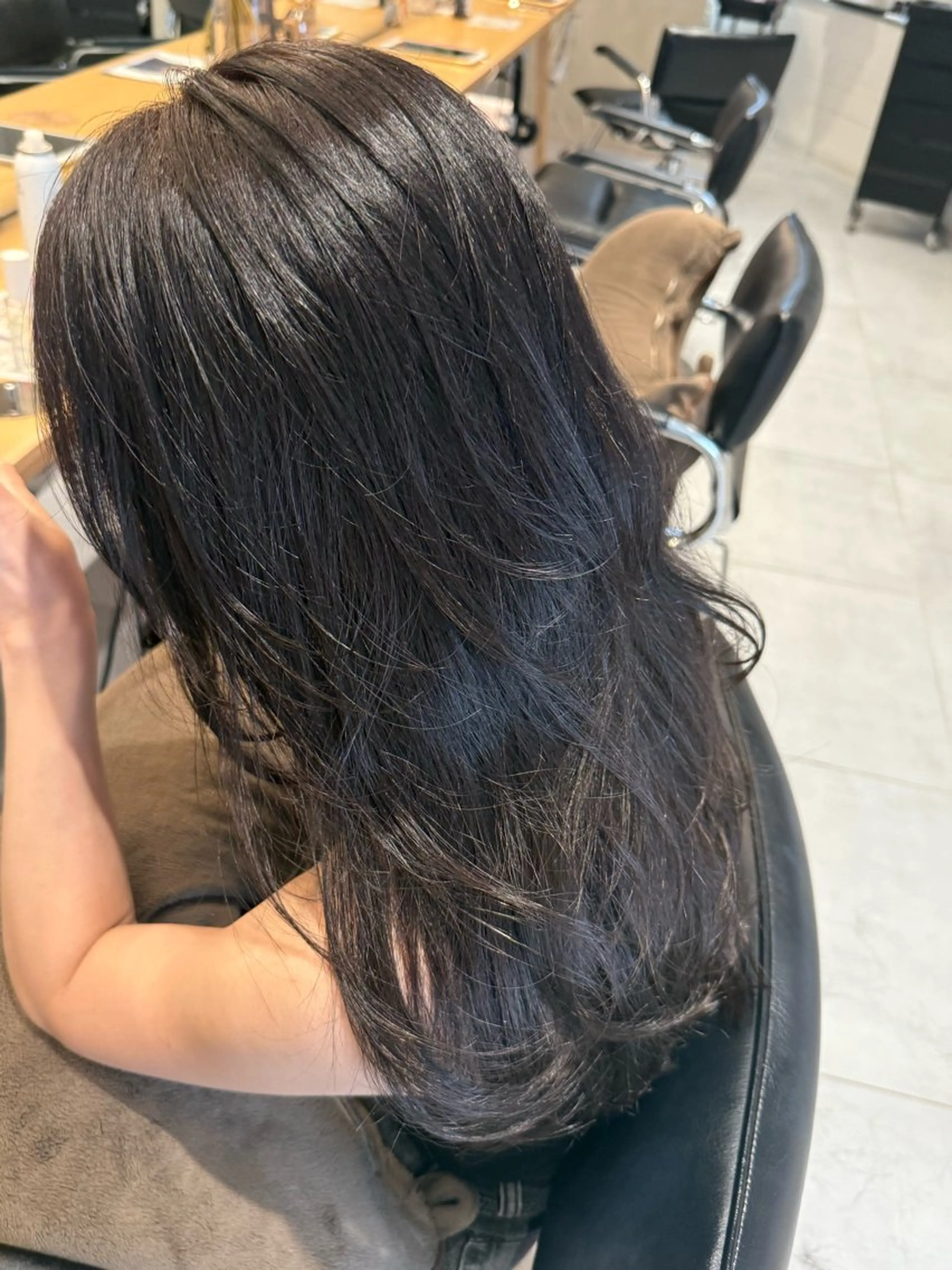 ロング カラー ヘアアレンジ ヘアカラー トリートメント ヘッドスパ ヘアセット 垢抜け韓国風ヘア カラーMIKUのヘアスタイル