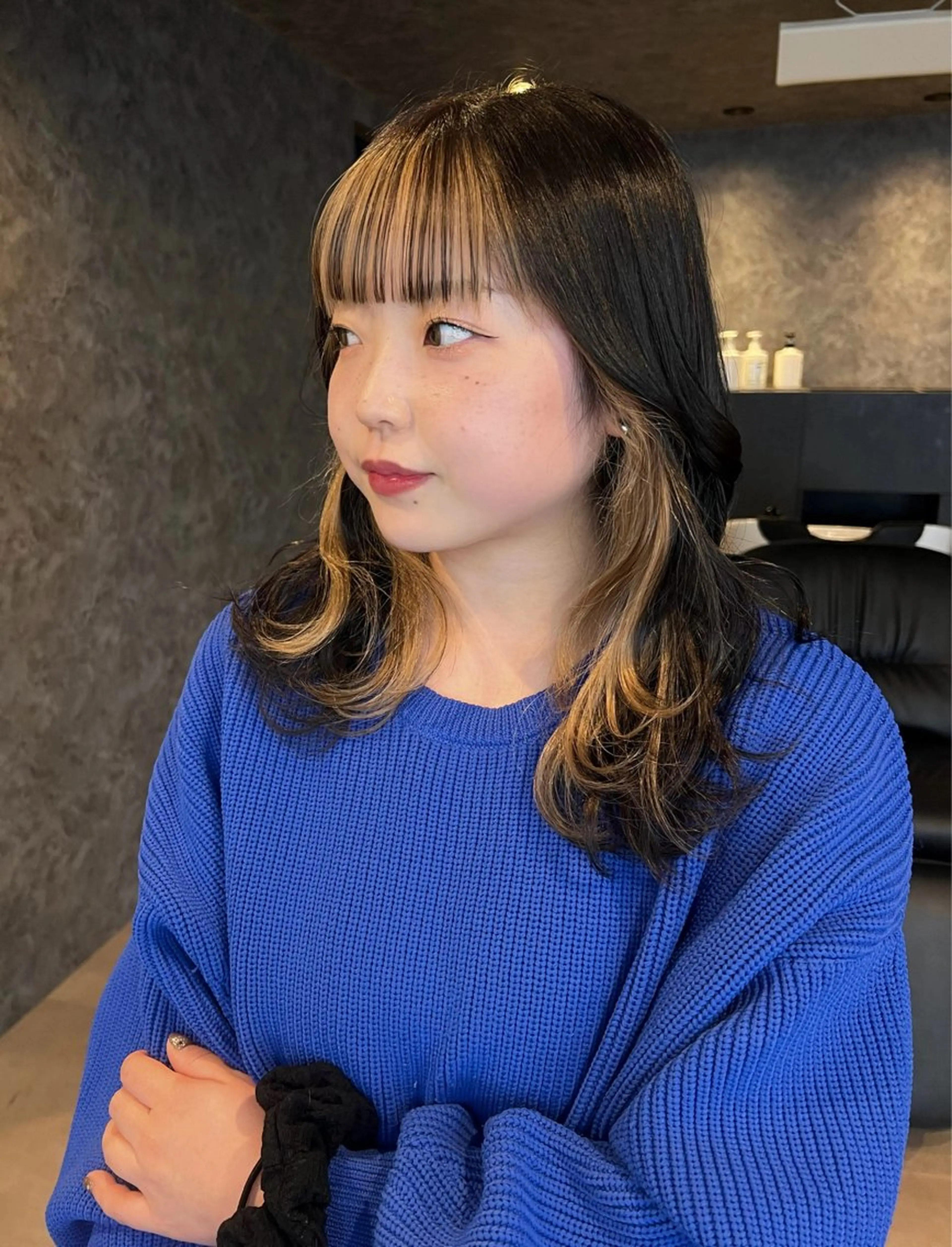 ロング カラー ヘアカラー トリートメント 小谷 梨奈のヘアスタイル