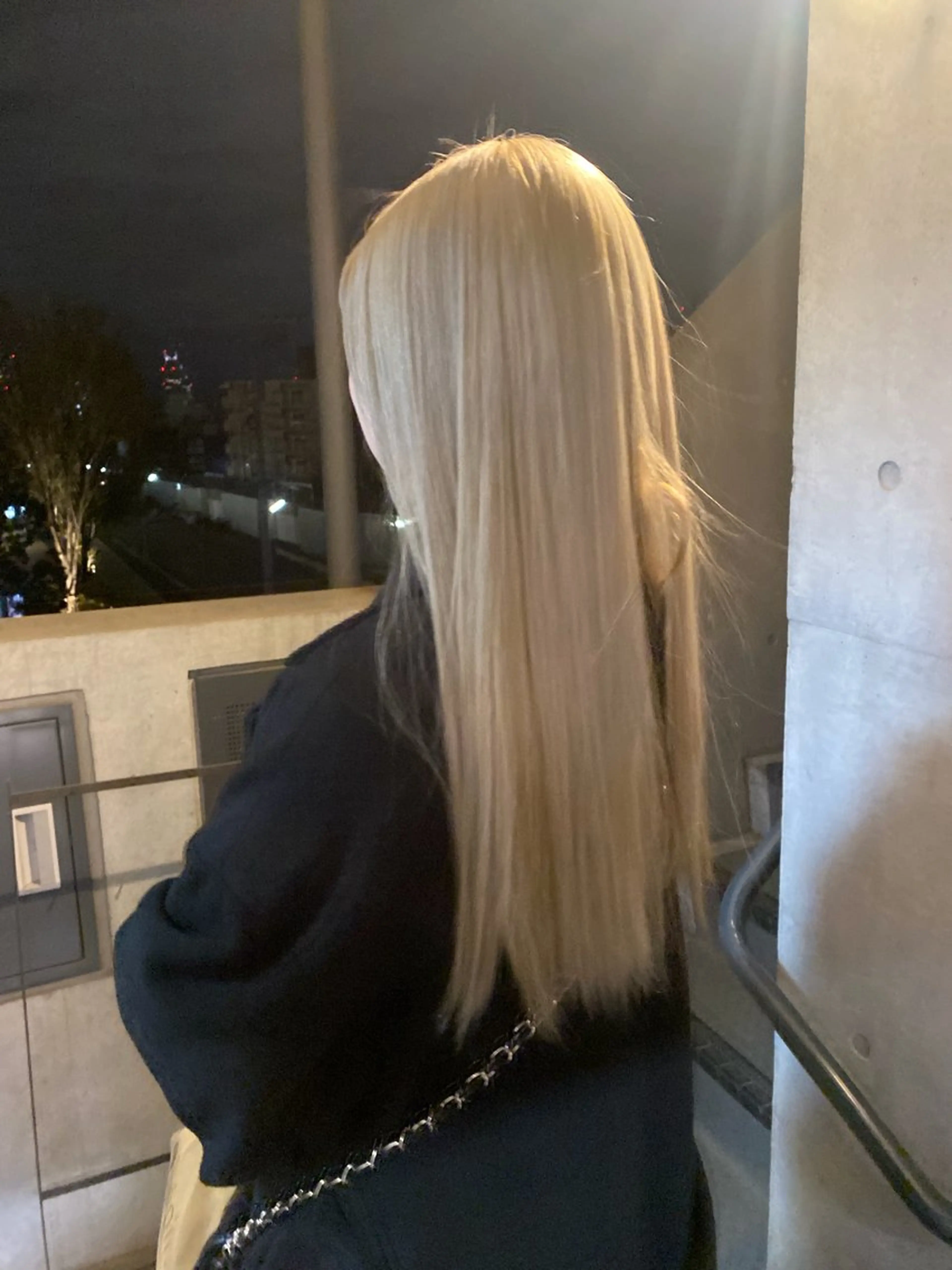 ロング カラー カット ヘアカラー 室谷 侑奈のヘアスタイル