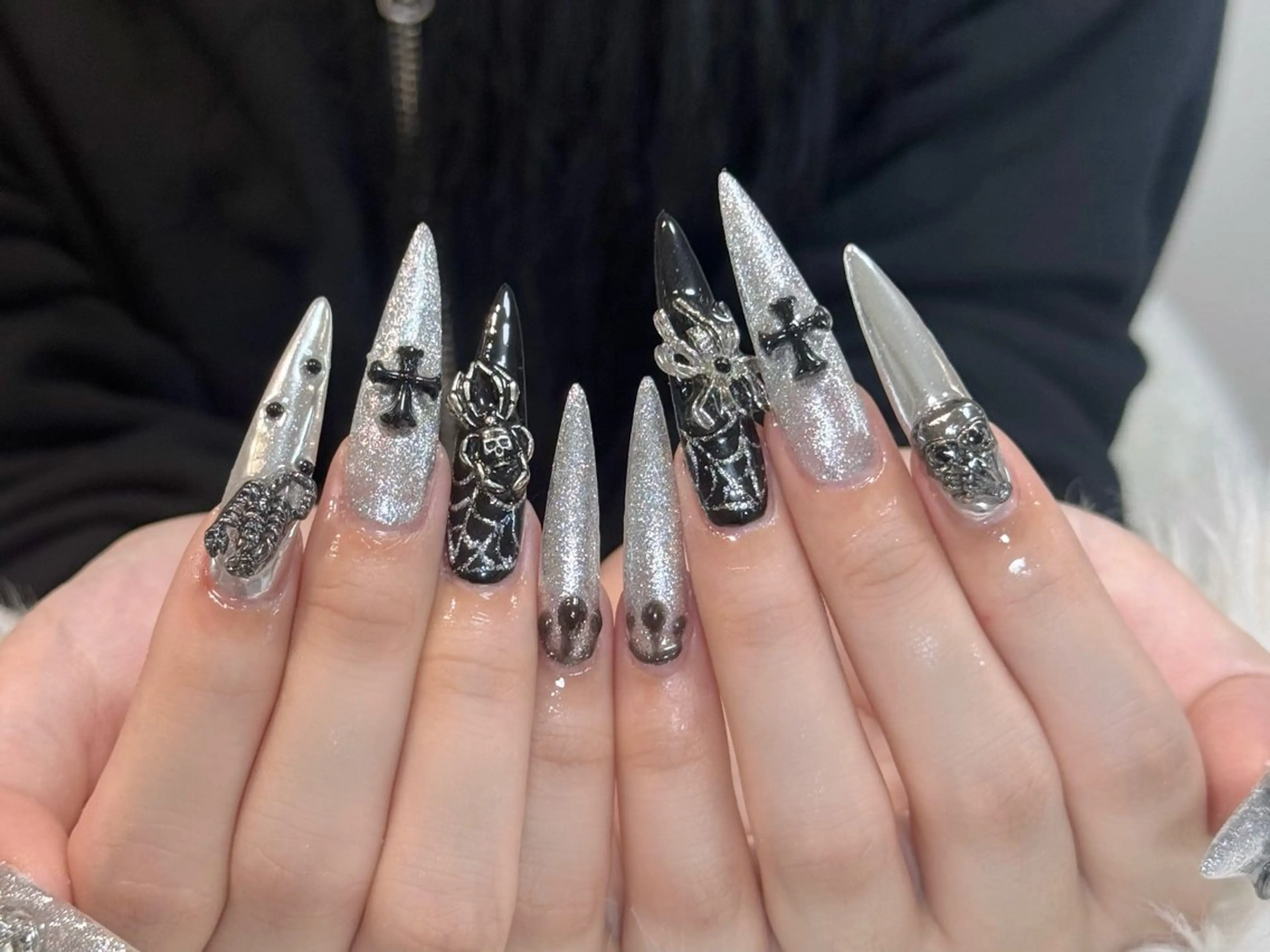 ネイル ボルドー ブラウン チークネイル ドット フットネイル ハンドネイル Julli nail所属・Julli ジュリのネイルデザイン