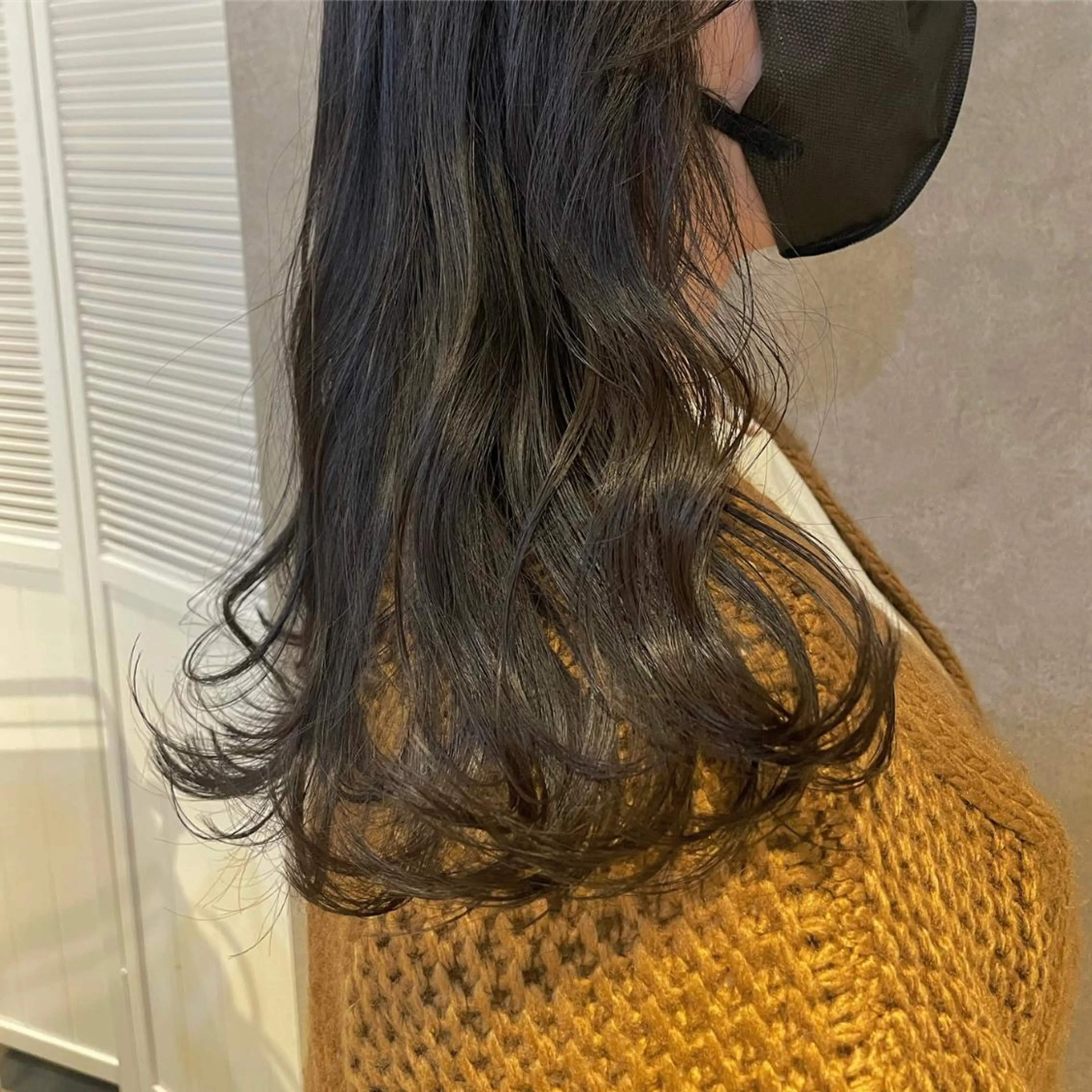 ロング カラー カット ヘアカラー トリートメント TRENCH　相澤 果歩のヘアスタイル