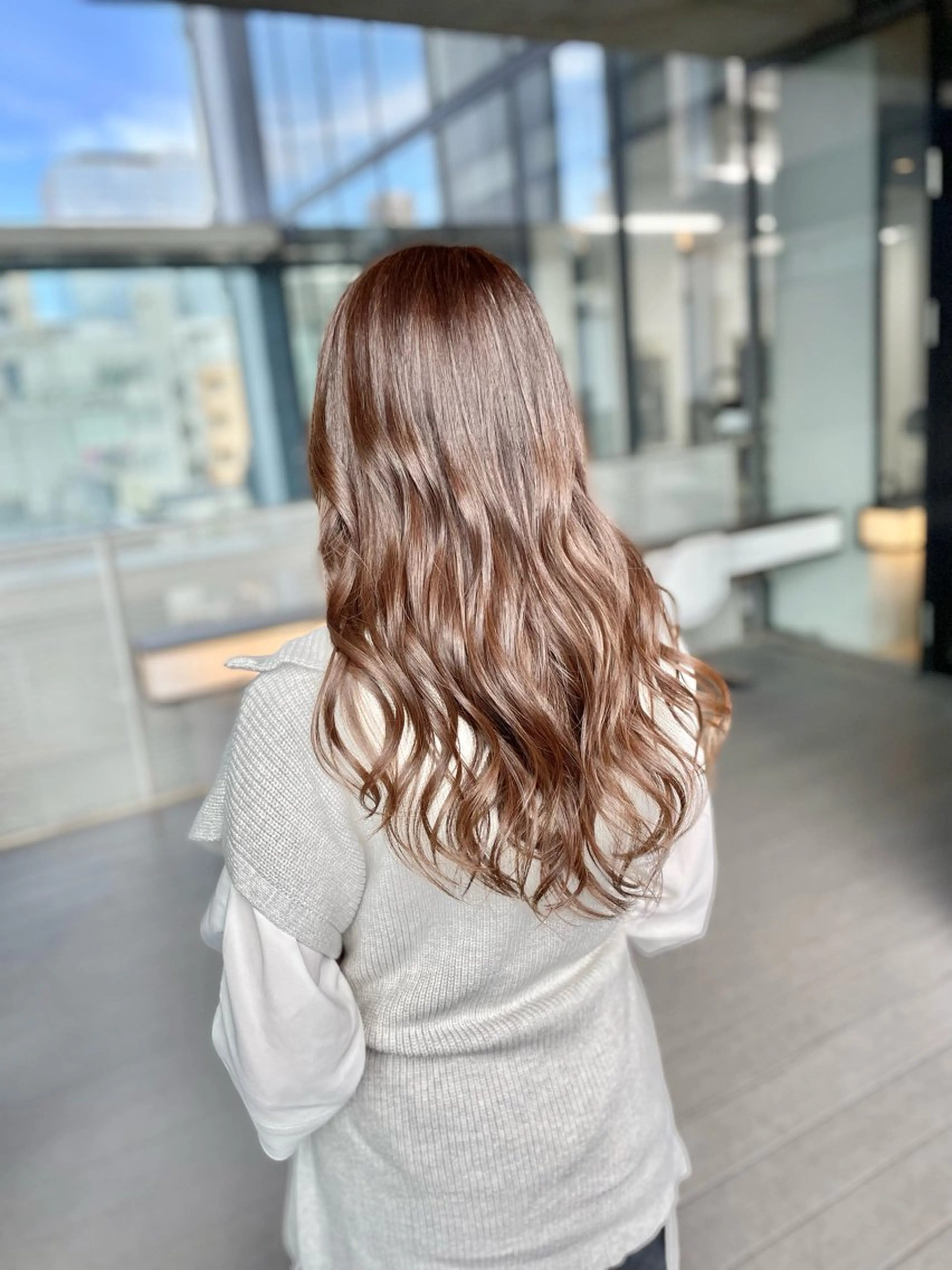 セミロング カラー ブリーチ 透明感カラー デート BOOTH share saron所属・今井 勝也のヘアスタイル