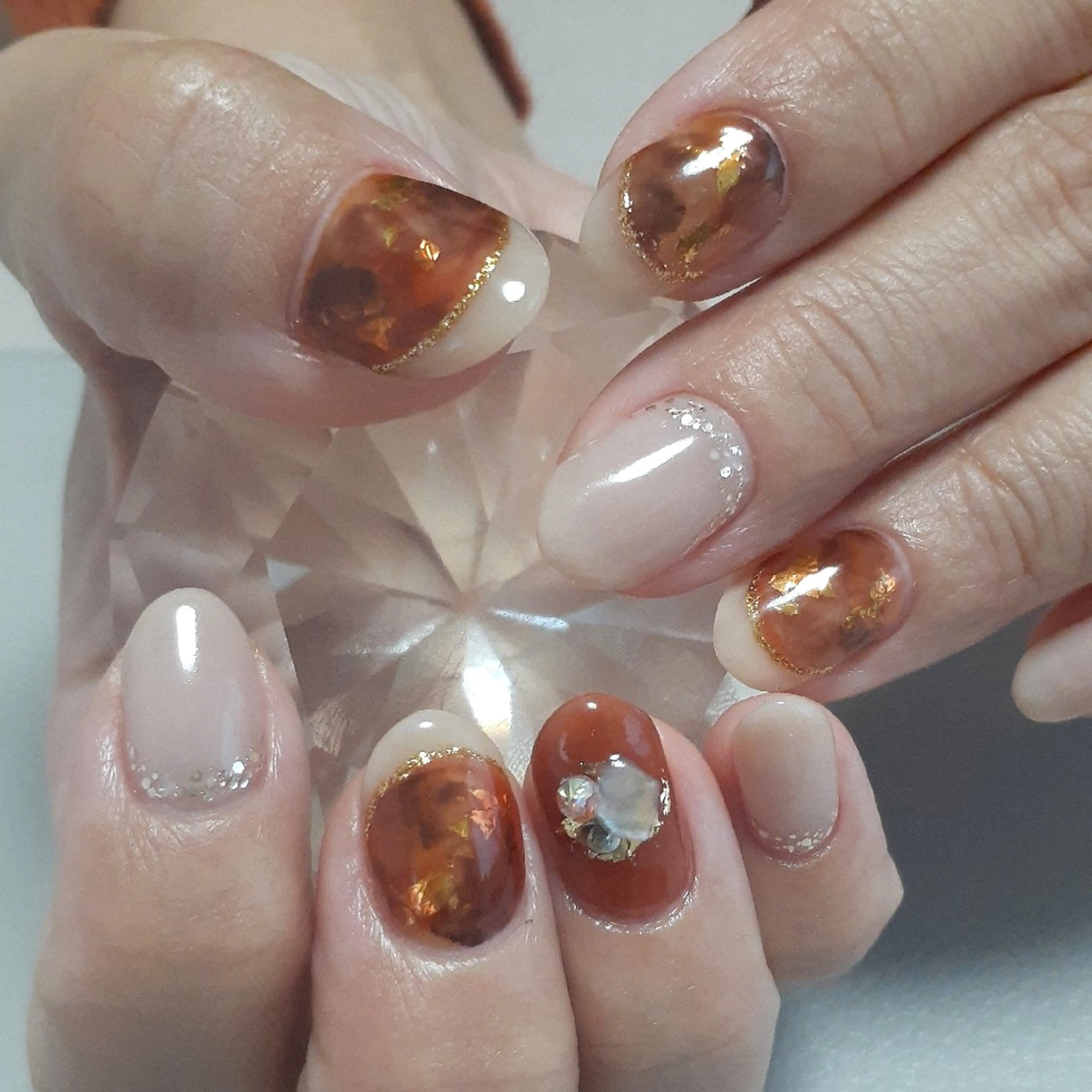 ネイル べっ甲ネイル ハンドネイル 池元 真由美のネイルデザイン