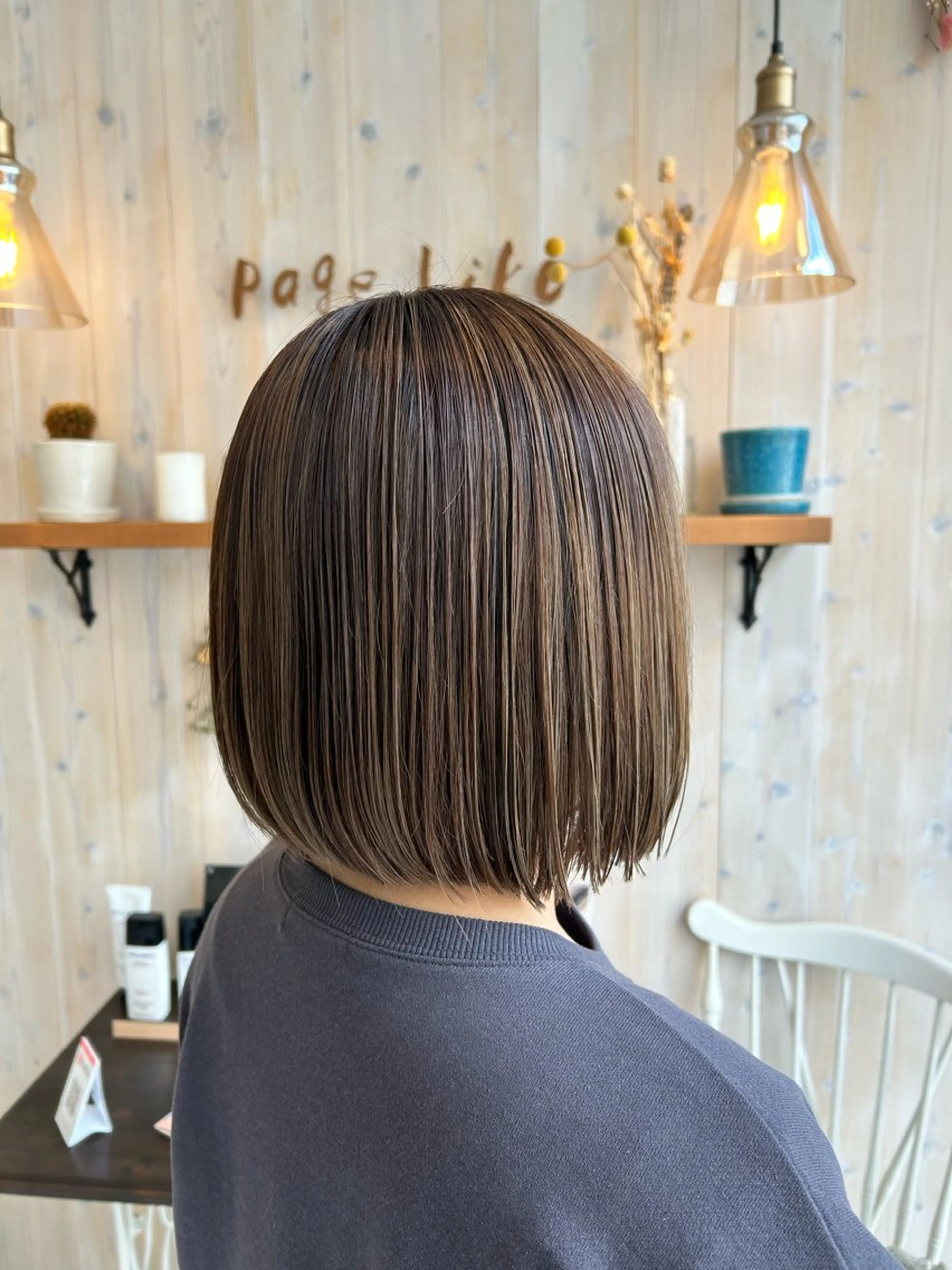 ショート カラー 透明感カラー ハイライトカラー ハイライト カット ヘアカラー アニメオタク美容師✂ miharuのヘアスタイル