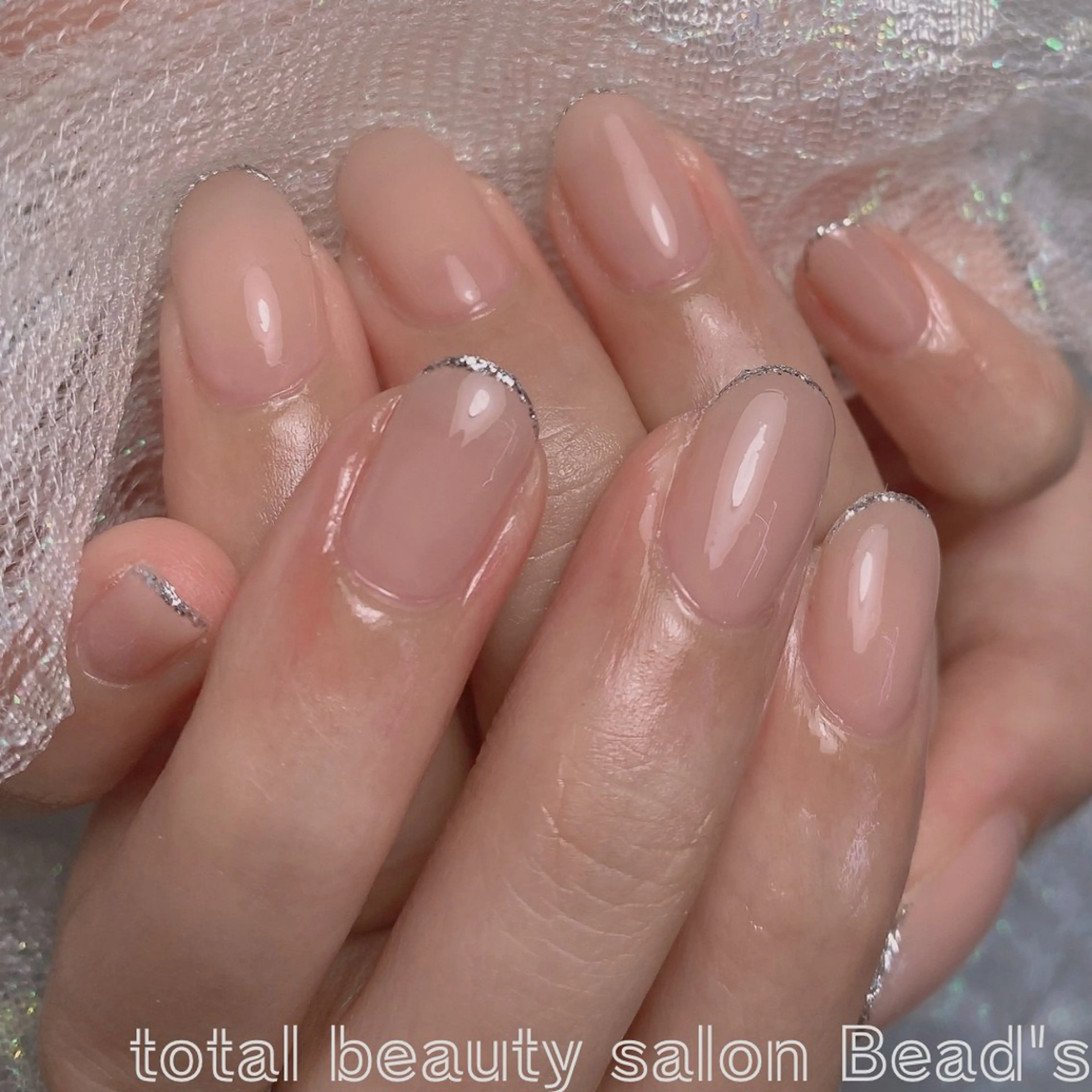 ネイル ラメ(グリッター) ワンカラーネイル ハンドネイル ネイルサロン　ビーズ所属・トータルビューティー サロンビーズ すずのネイルデザイン