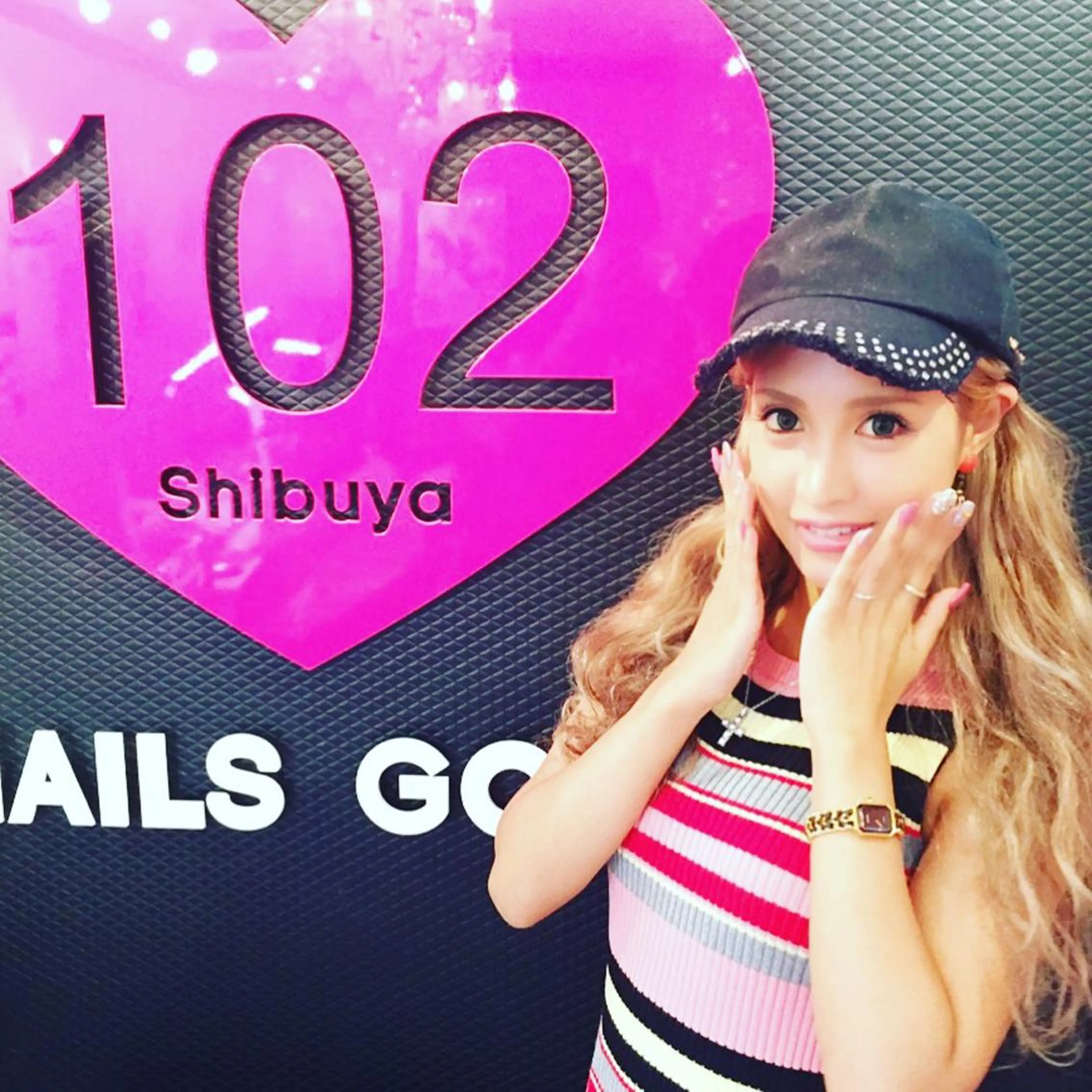 ロング カラー パーマ ヘアアレンジ メンズ キッズ ネイル マツエク・マツパ 学生(メンズ向け) 付け放題 学生 アートネイル フットネイル NAILSGOGO shibuyaのネイルデザイン