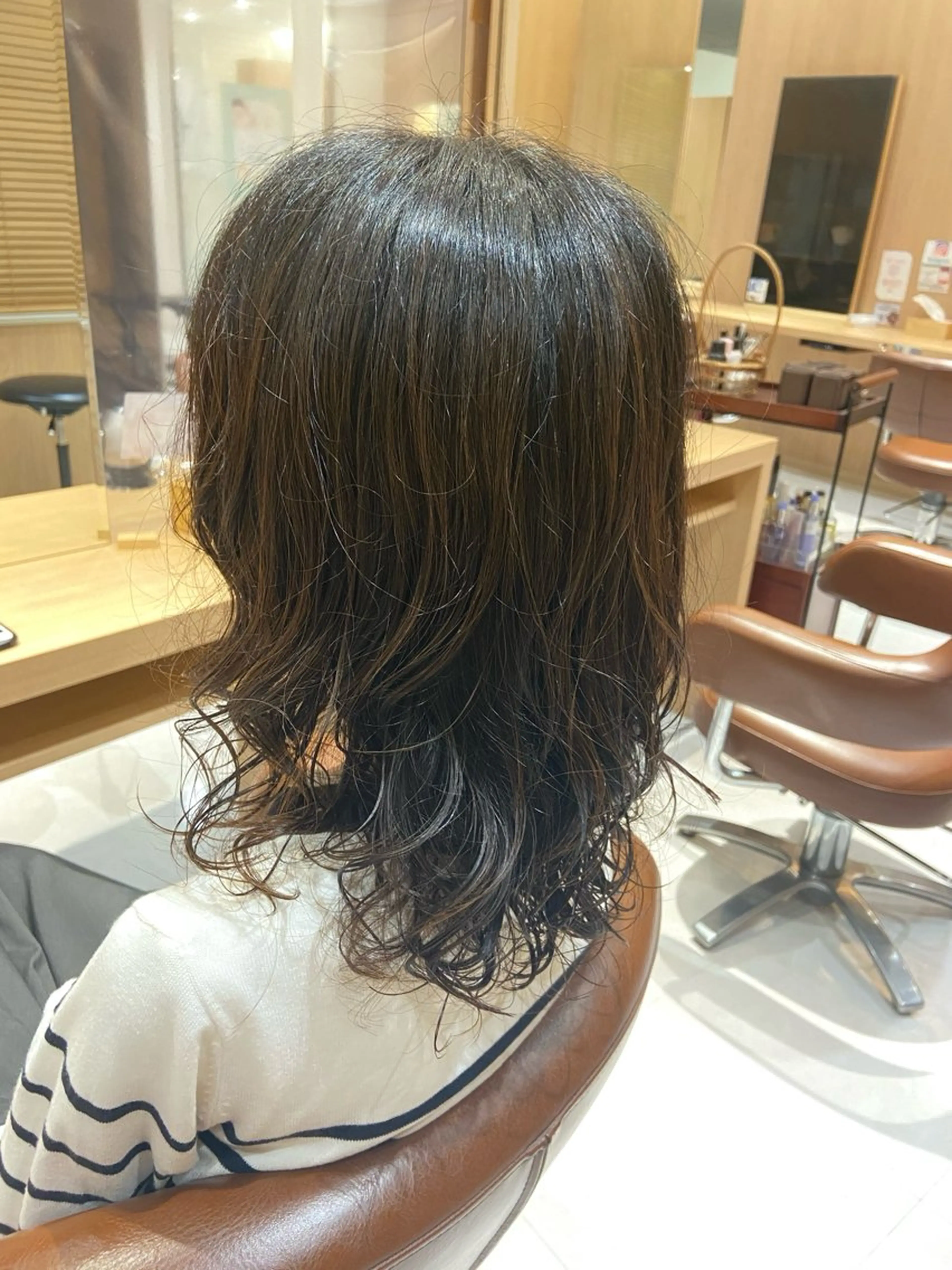ミディアム パーマ カット パーマ トリートメント league所属・大八木 美咲のヘアスタイル