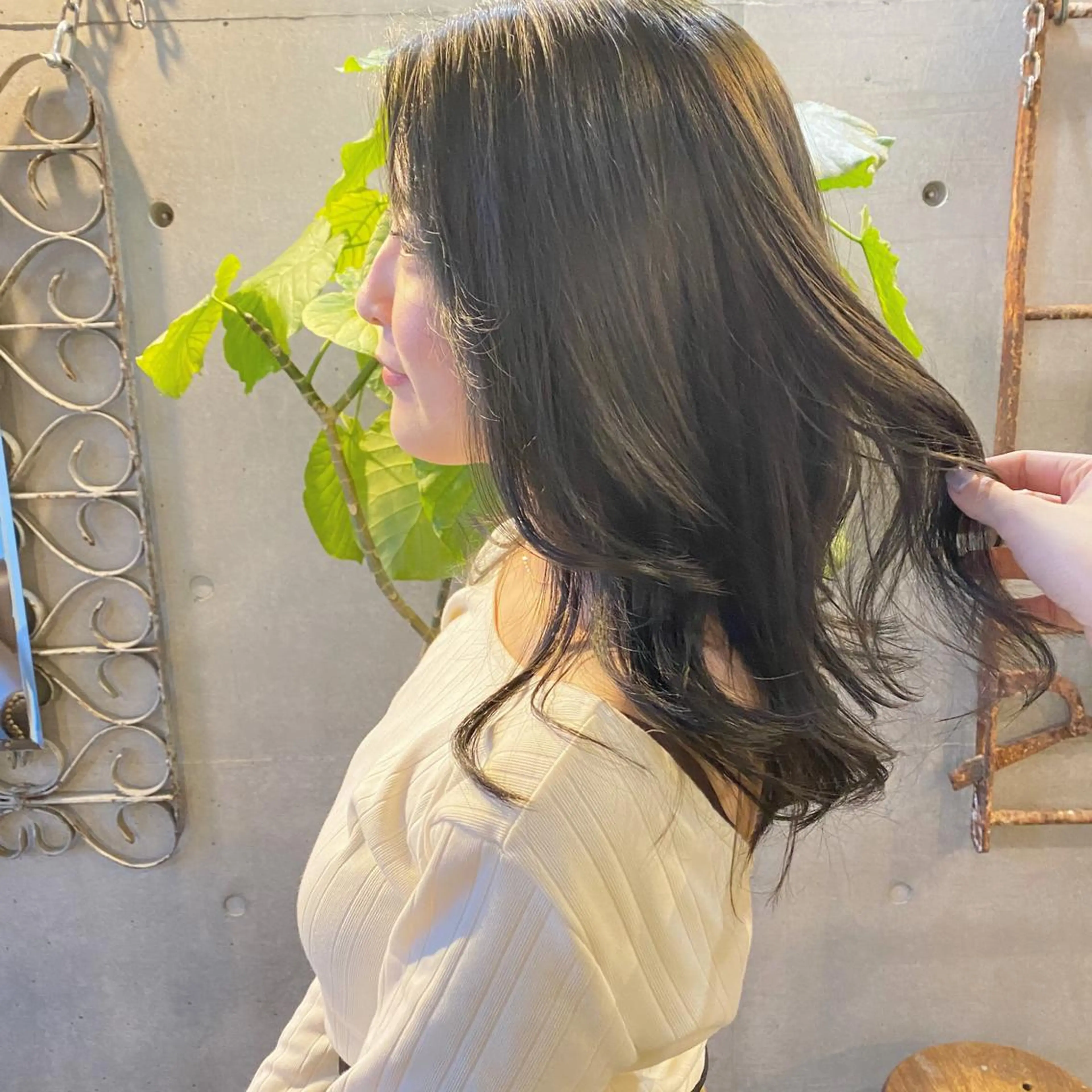 セミロング カラー パーマ ヘアアレンジ メンズ キッズ ネイル マツエク・マツパ カット ヘアカラー トリートメント モリモト サナのヘアスタイル