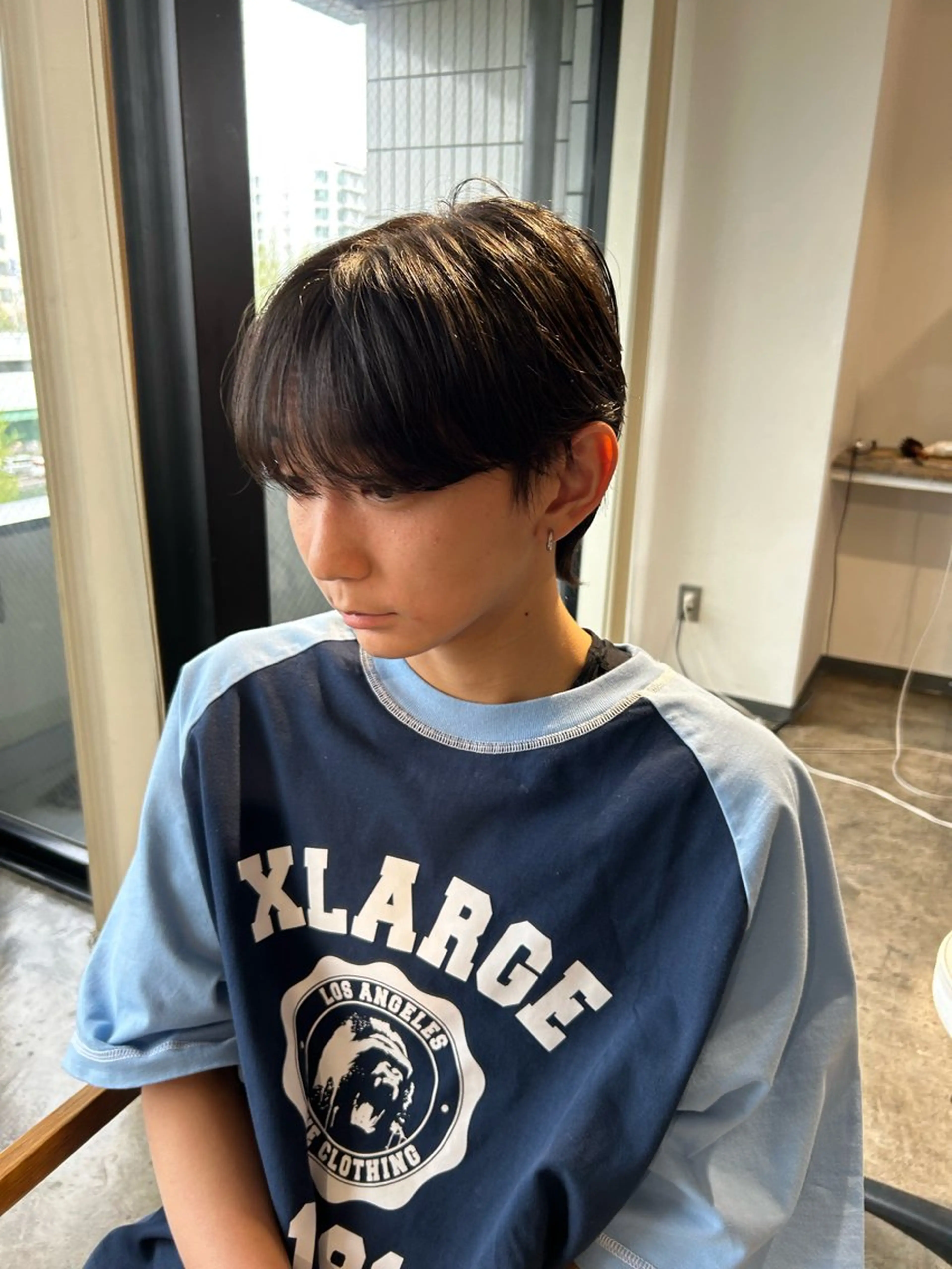 ショート メンズ センターパート ダウンパーマ カルマパーマ メンズ韓国風 マッシュ カット パーマ フェザーパーマ癖毛 曲がる縮毛矯正森岡のヘアスタイル