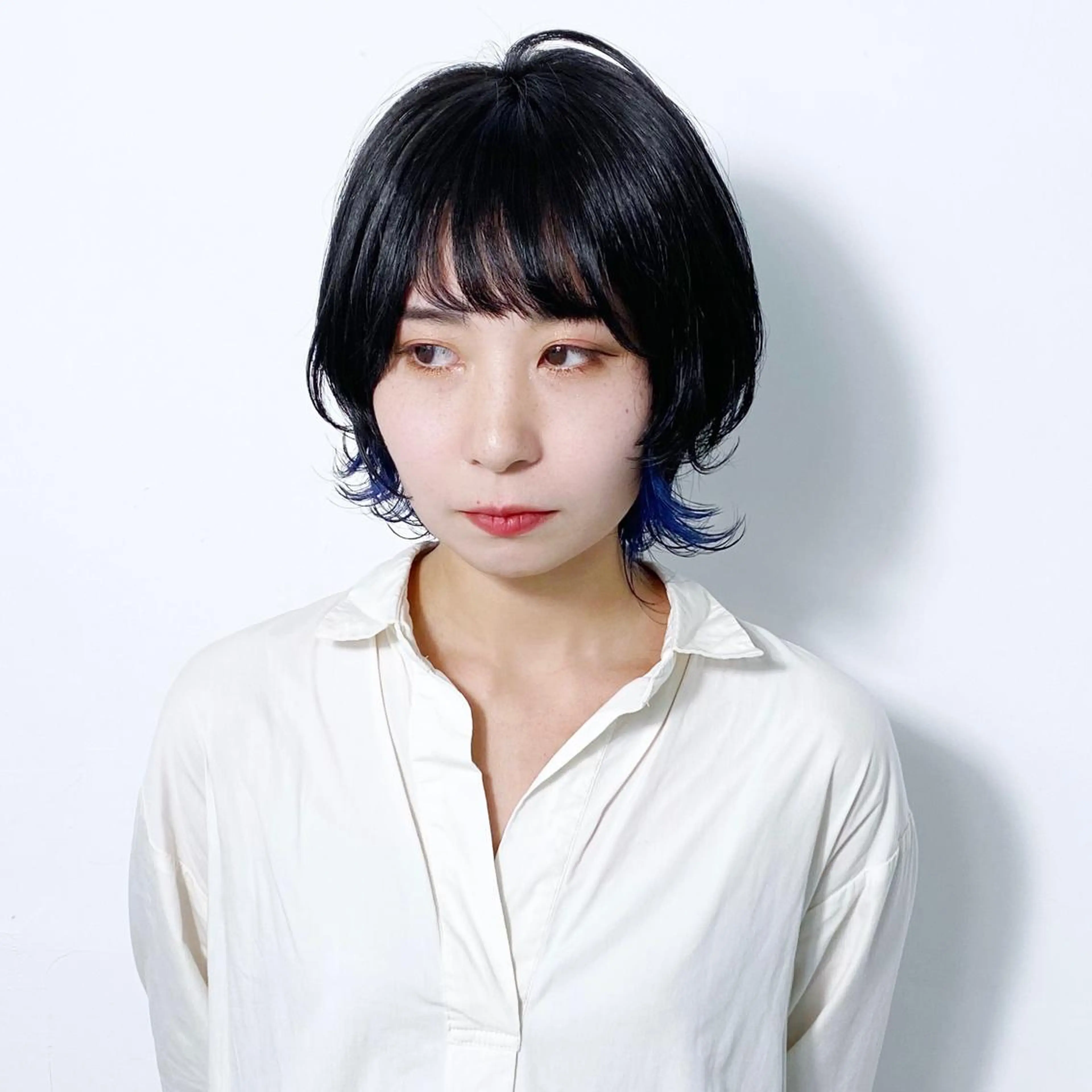 ショート カラー ヘアアレンジ ミストバング ブルーカラー イヤリングカラー  フェイスフレーミング インナーカラー カット ヘアカラー トリートメント 大橋 拓巳のヘアスタイル