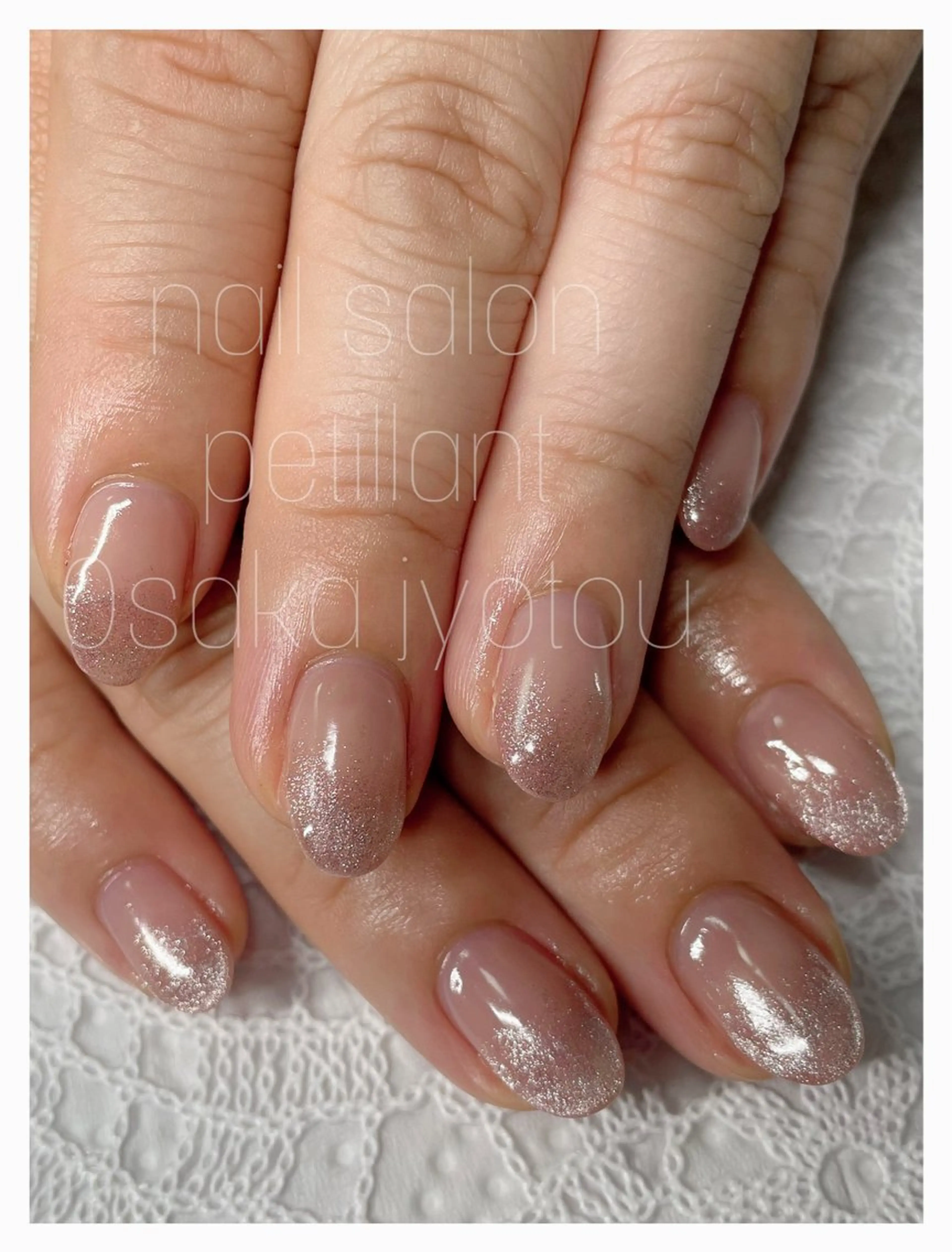 ネイル グラデーション キラキラネイル マグネットネイル オフィスネイル シンプルネイル petillant所属・nail salon petillantのネイルデザイン
