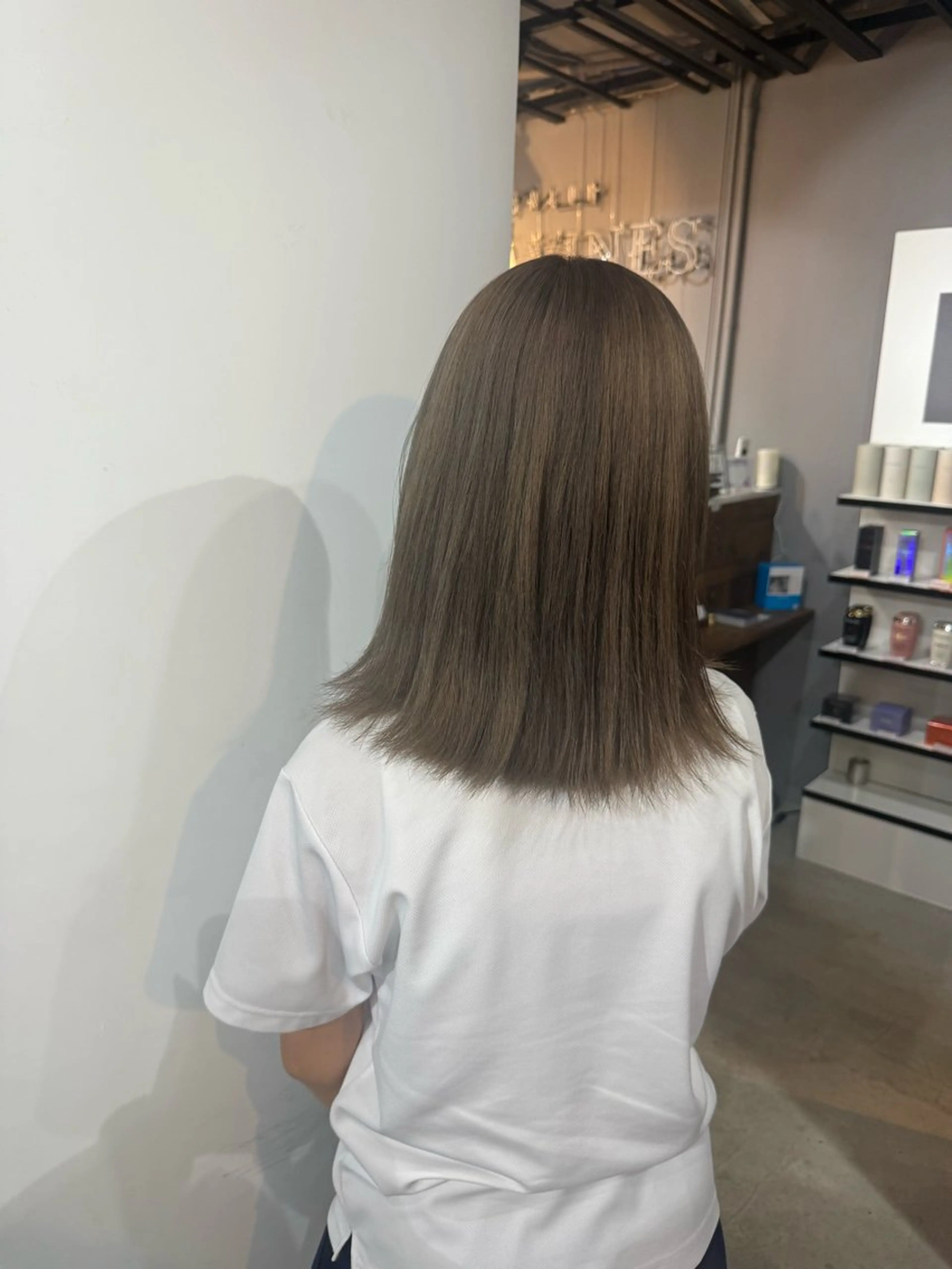 ミディアム ヘアカラー 篠田 舞のヘアスタイル