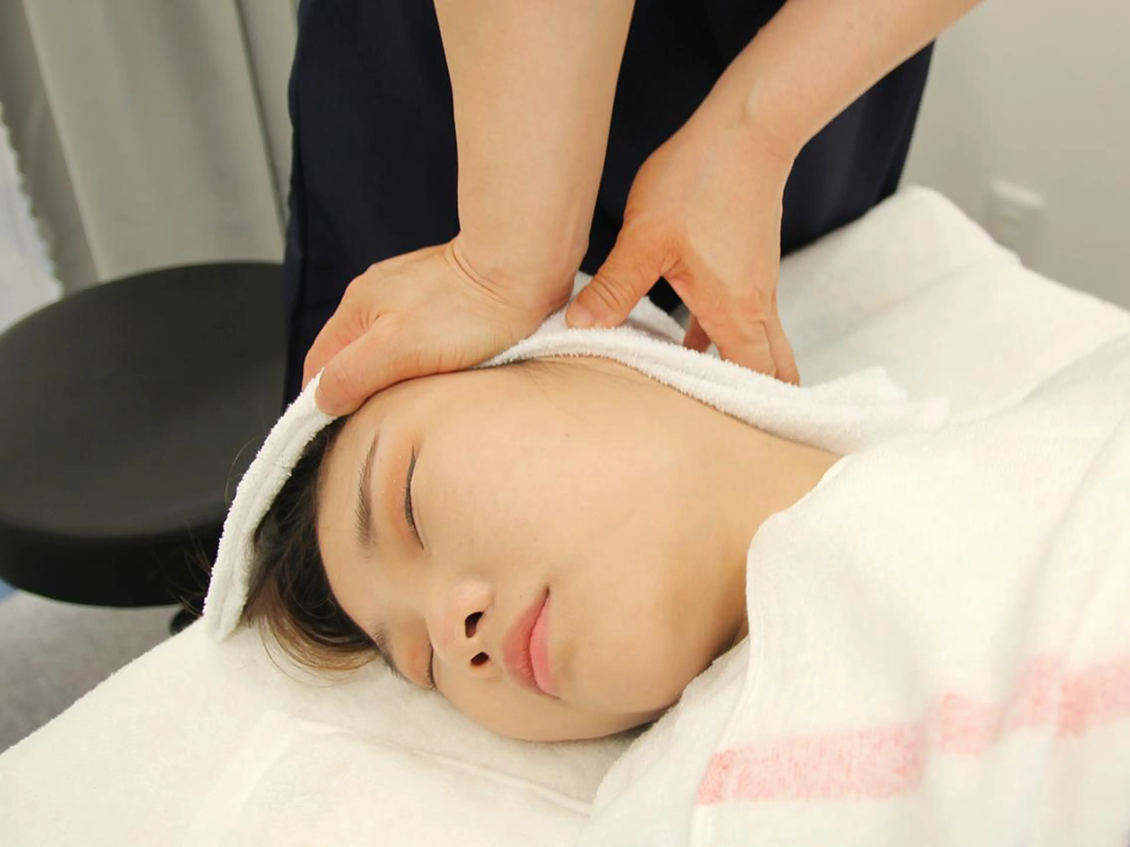 本格韓国コルギ小顔60分+全身痩身マシン+アロマリンパ 180分の写真