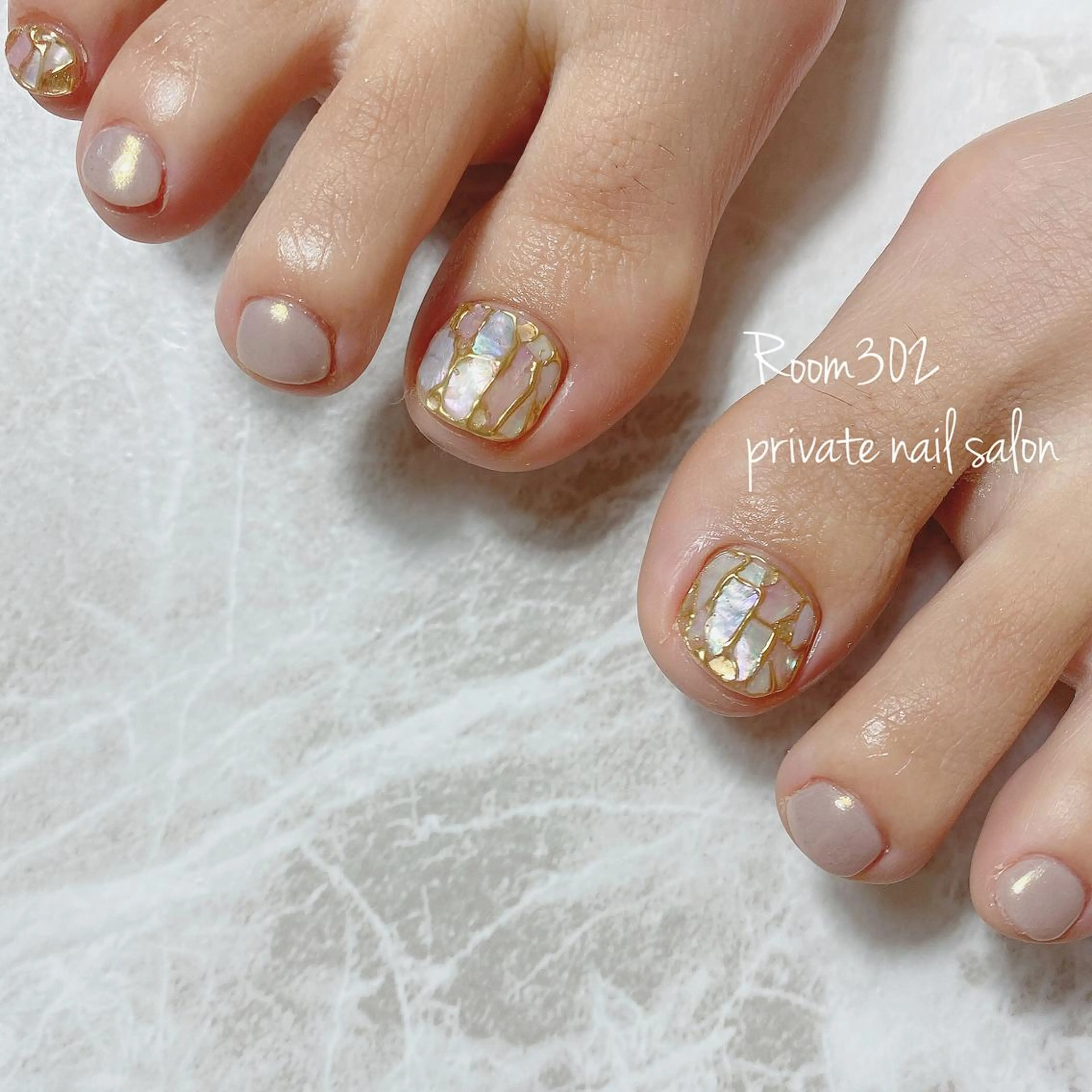 ネイル フットネイル Room 302のネイルデザイン