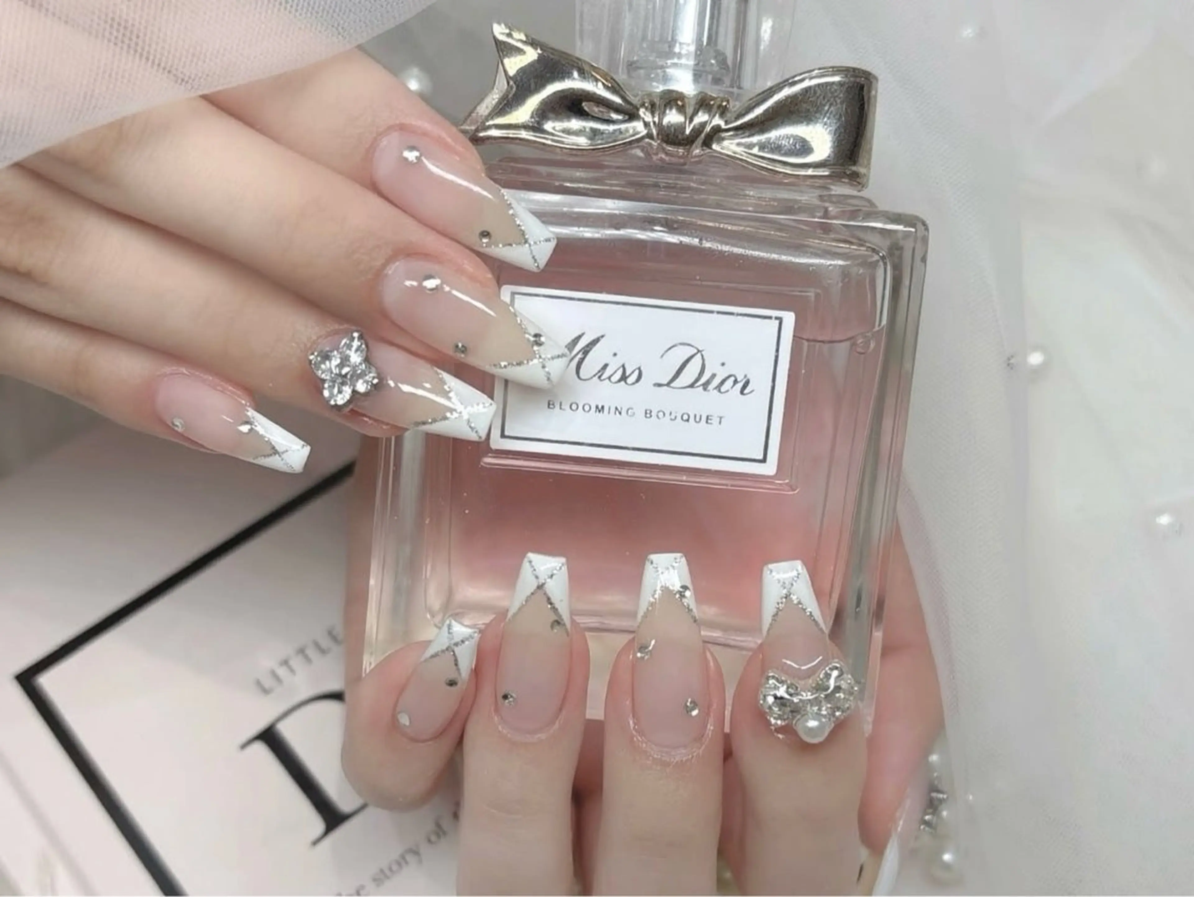 ネイル ハンドネイル ハンドケア Nova Nail Osakaのネイルデザイン