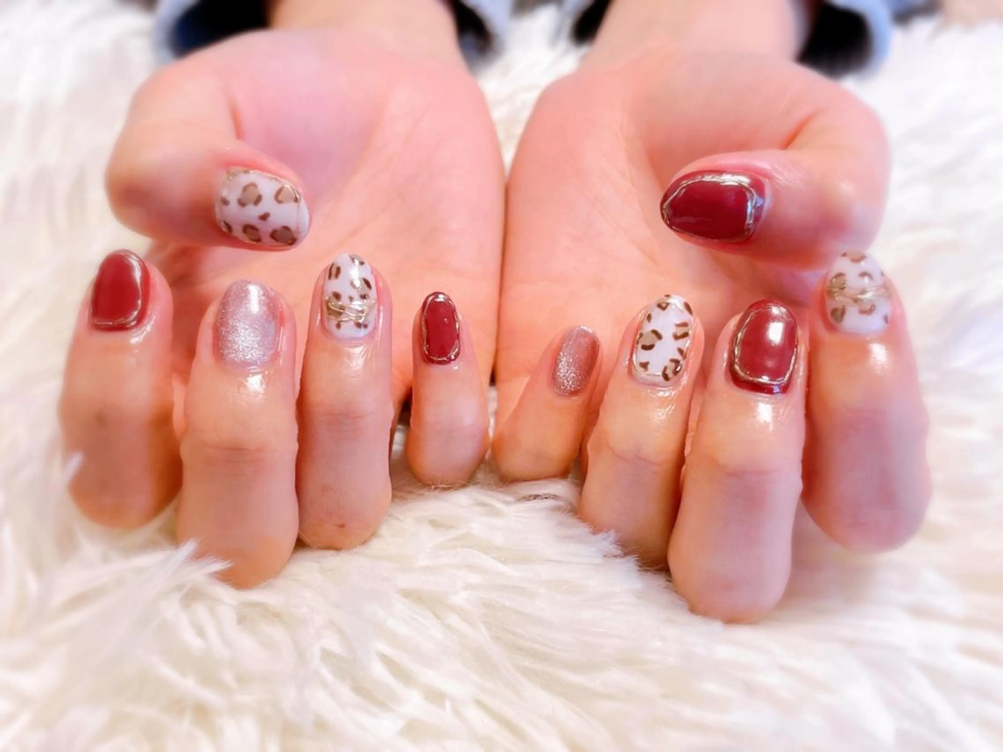 ネイル アニマル柄 ボルドー マグネットネイル ニュアンスネイル Nail salon Betty❤︎のネイルデザイン