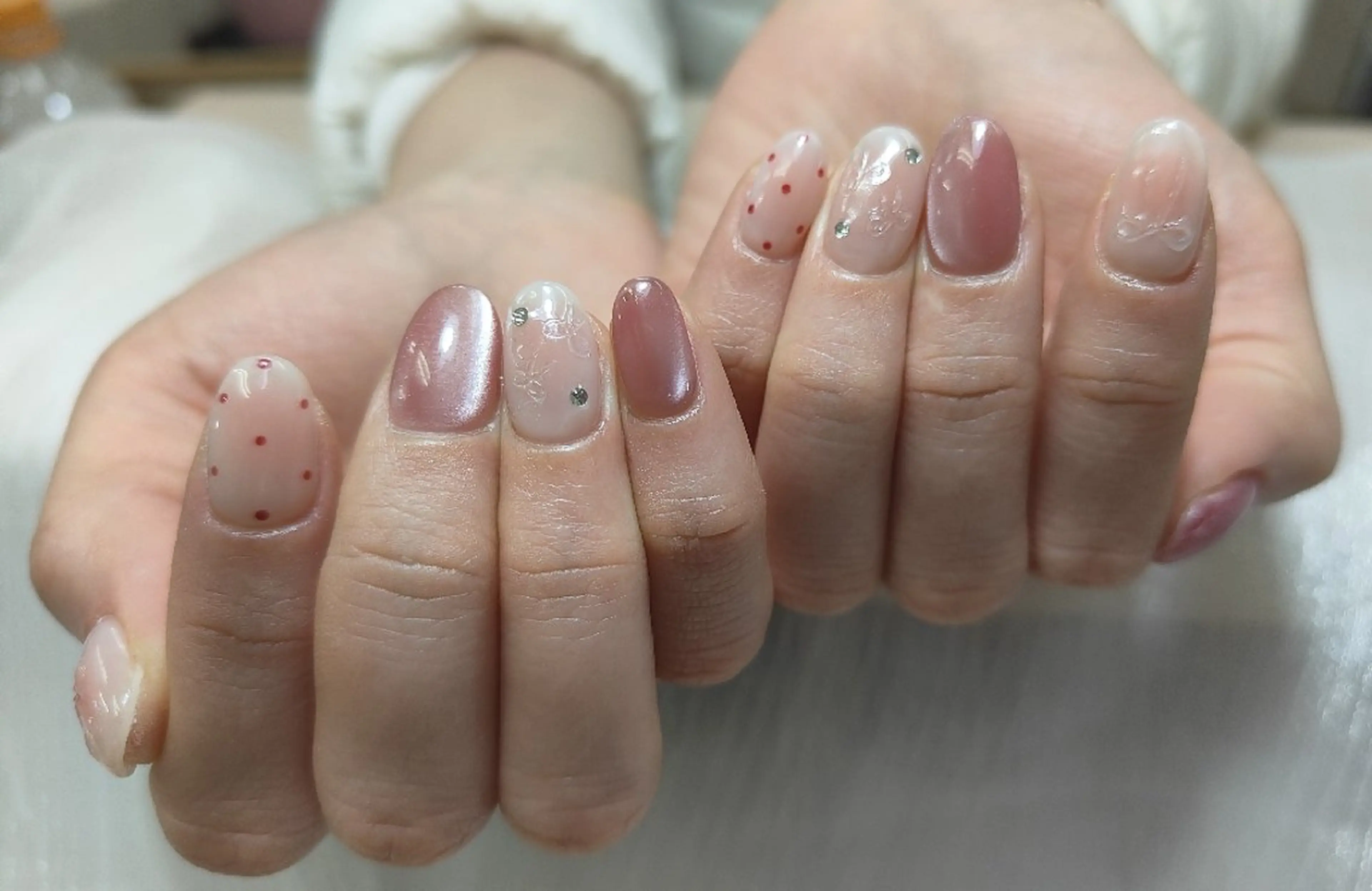 ネイル ハンドネイル モニカ アキイのネイルデザイン