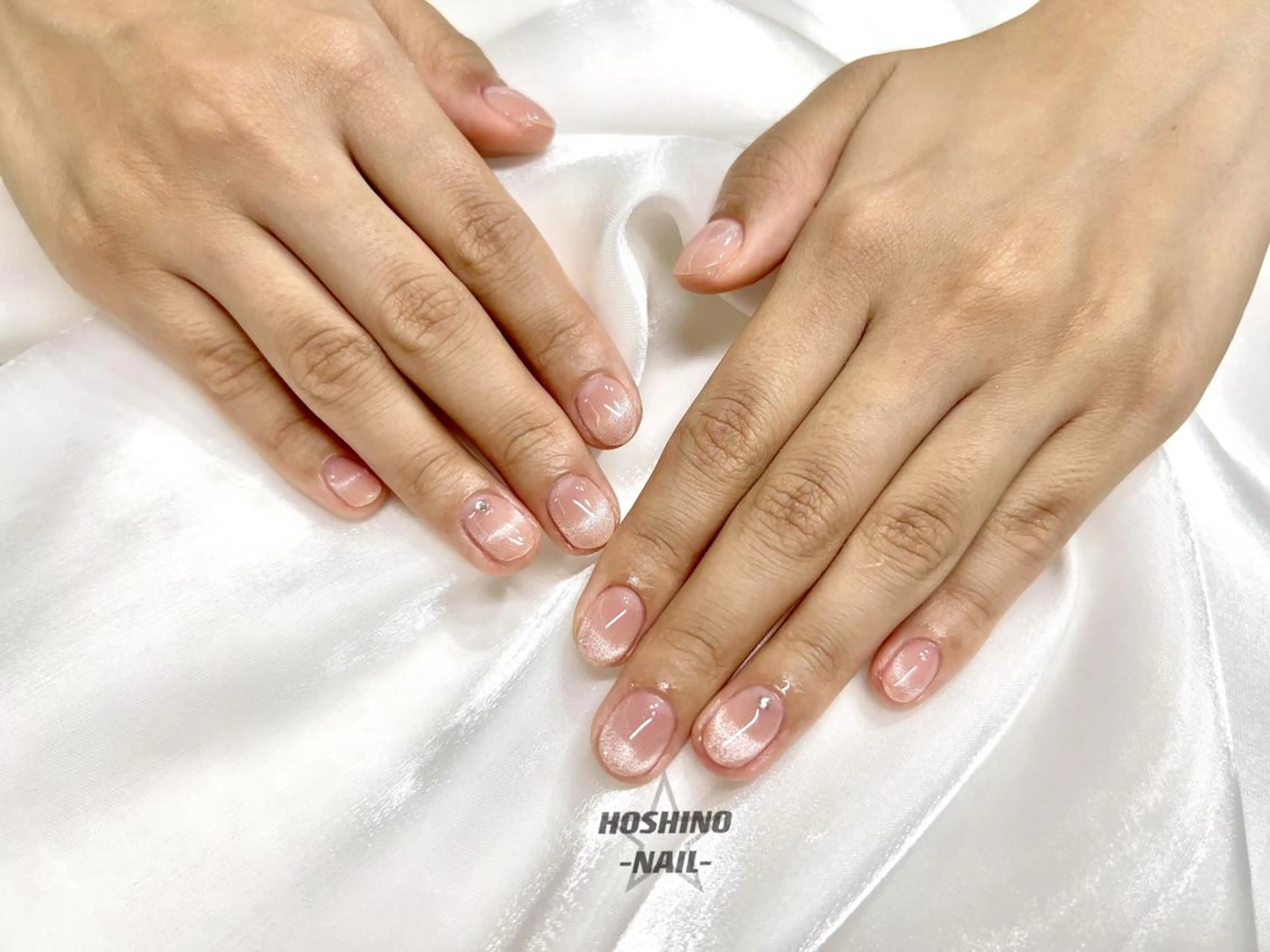 ネイル フレンチネイル キラキラネイル マグネットネイル マグネットフレンチ オフィスネイル ハンドネイル ハンドケア ★HOSHINO NAIL★ナナミのネイルデザイン