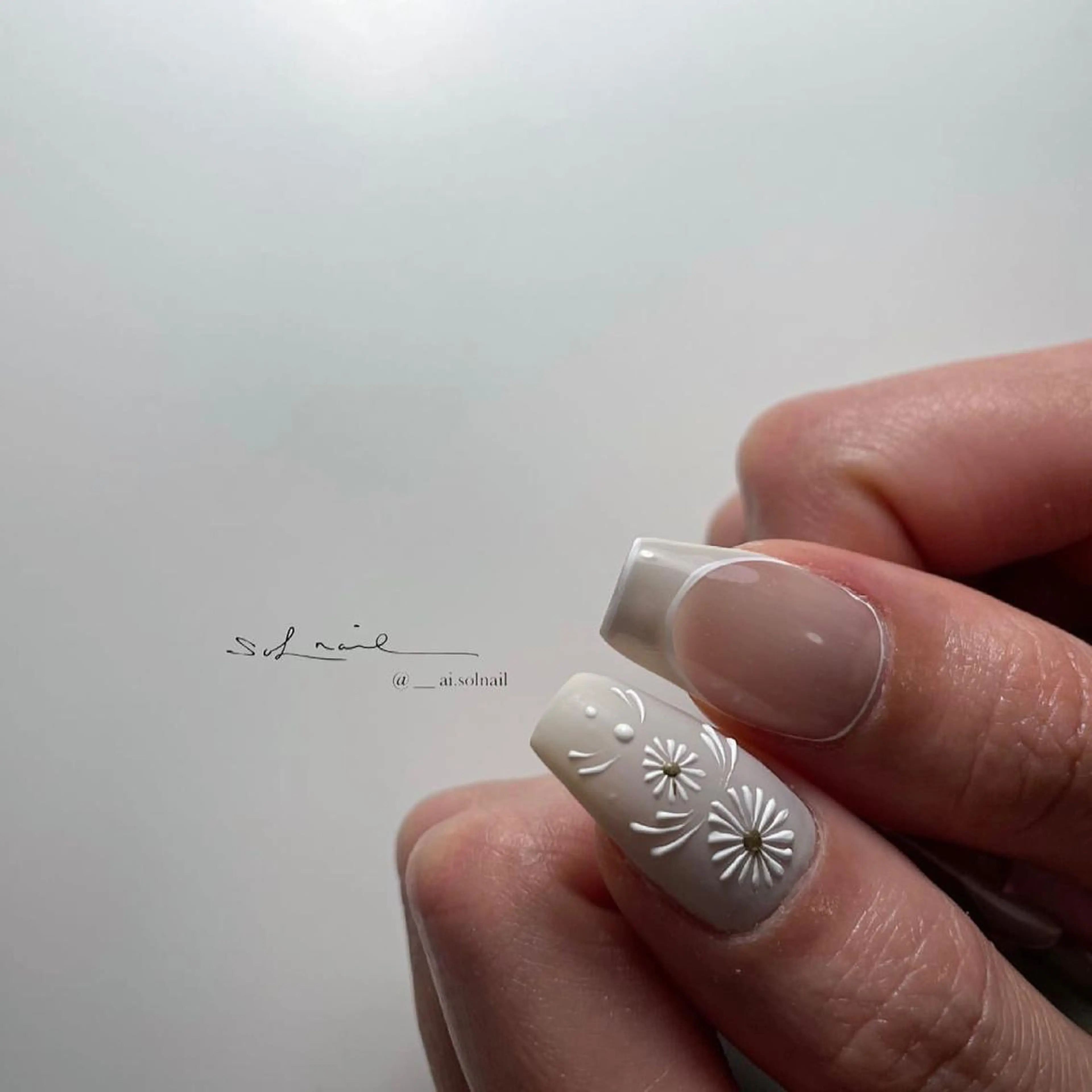 ネイル ハンドネイル 🍃伏見 / soL nail / aiのネイルデザイン