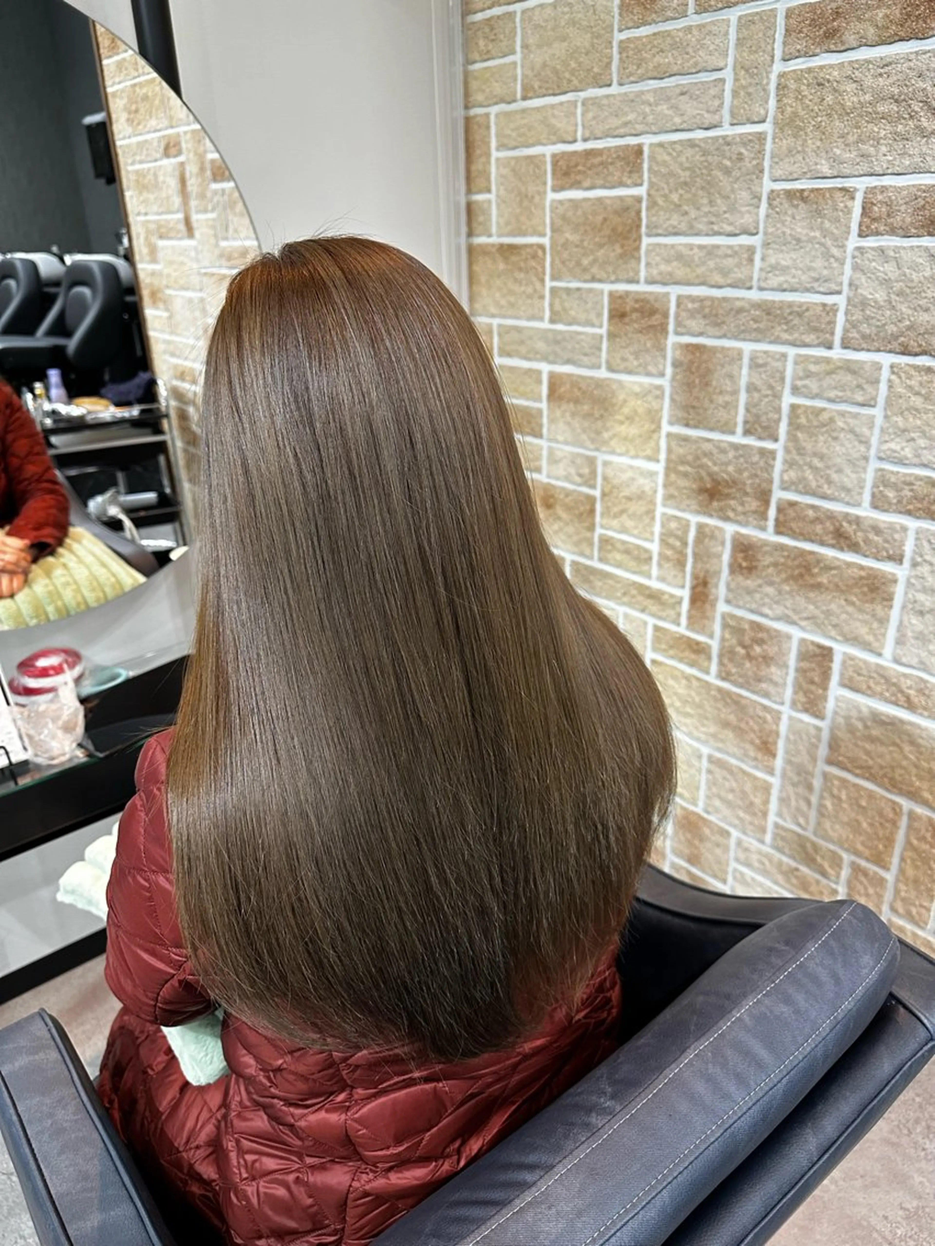 ロング カラー アッシュ ベージュカラー 栗谷 竜希のヘアスタイル