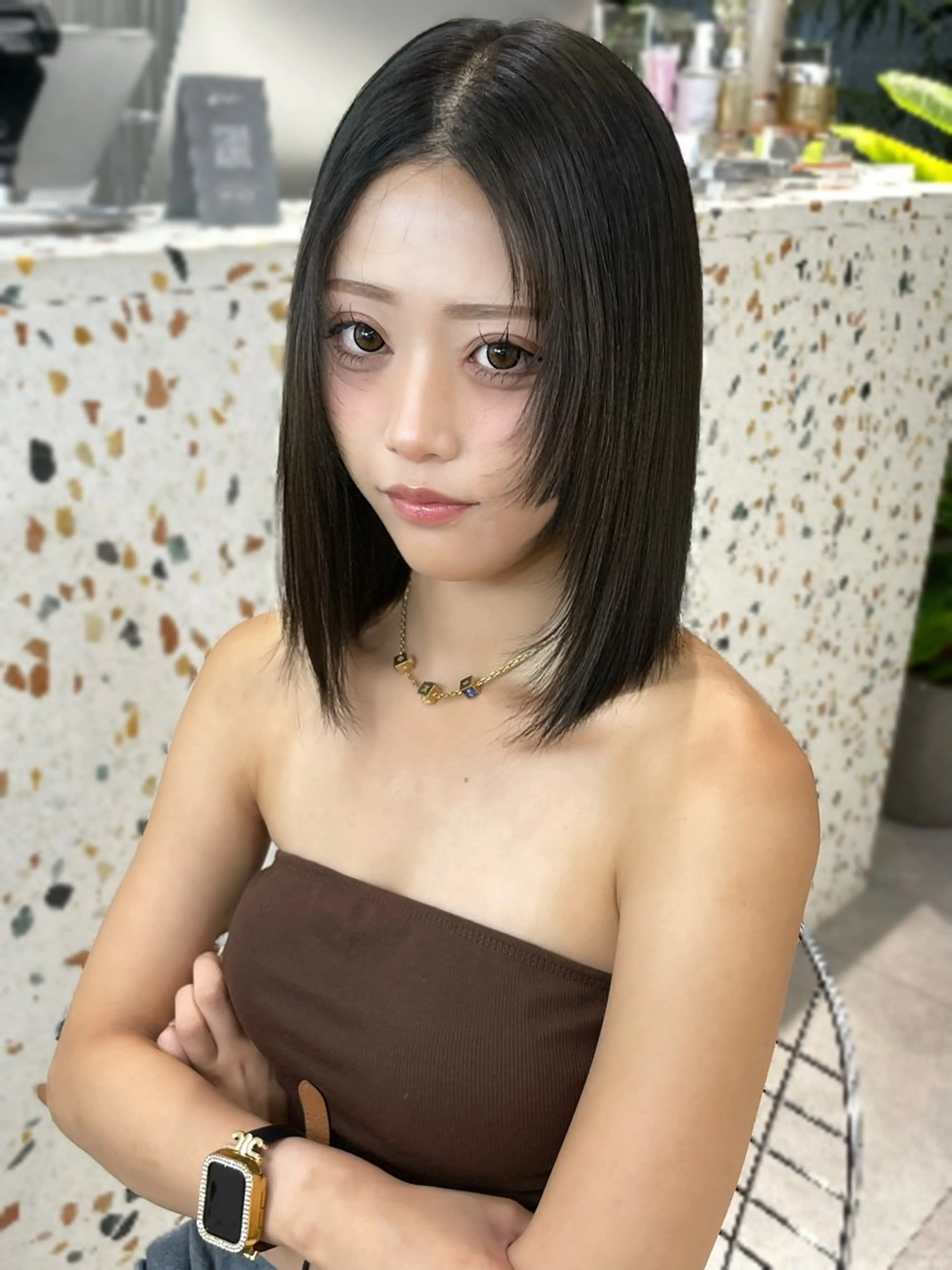 セミロング カラー パーマ ベージュカラー 黒髪 ブルーカラー ブルーブラック ブラウンカラー ヘアカラー 縮毛矯正 トリートメント 表参道/ハイライト リタッチ/縮毛矯正のヘアスタイル
