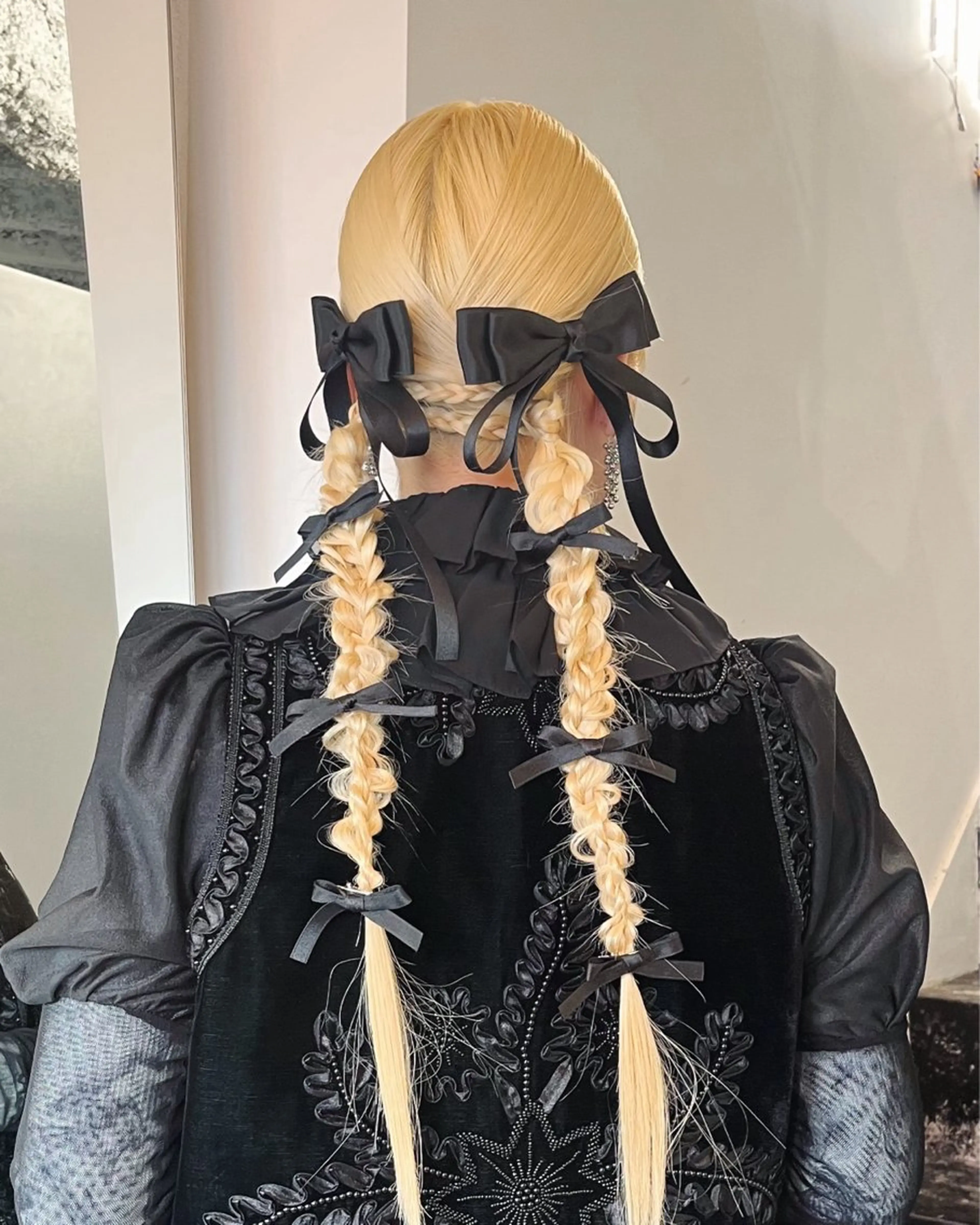 ヘアアレンジ 卒業式のヘアスタイル ヘアセット デザインカラー 原宿/キシタのヘアスタイル