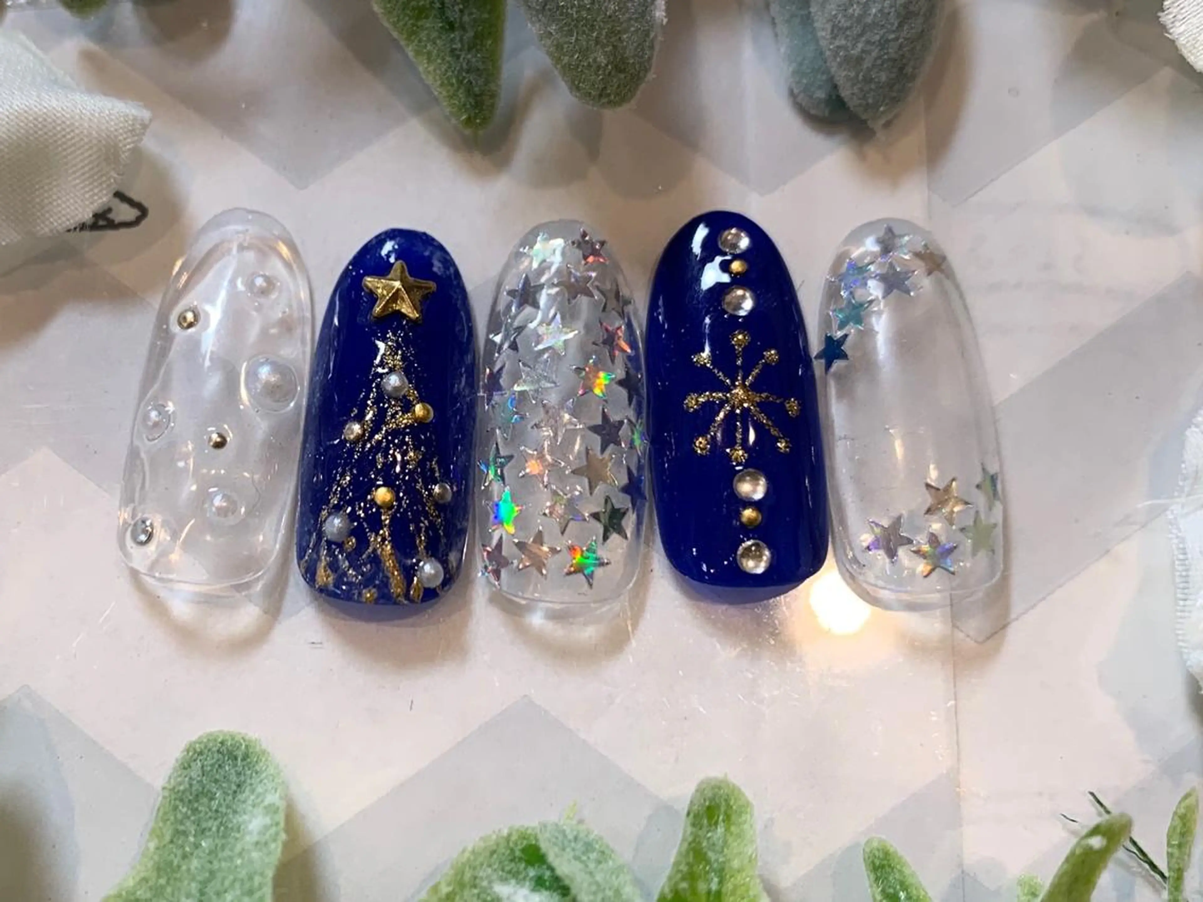 ネイル ストーンネイル ASPILEAF所属・アスピリーフ さとみのマツエク・マツパデザイン